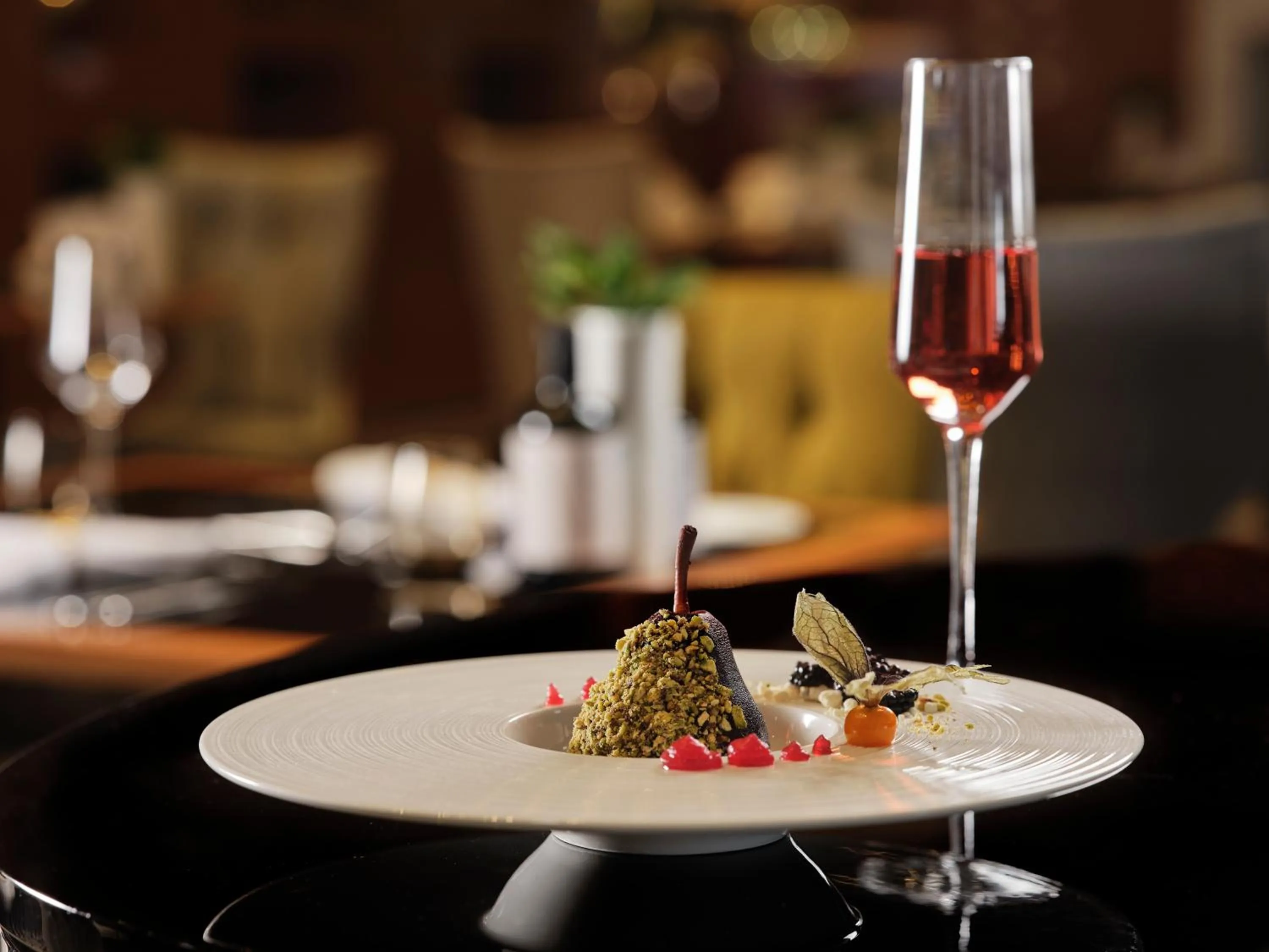 Restaurant/places to eat in Amadria Park Hotel Royal