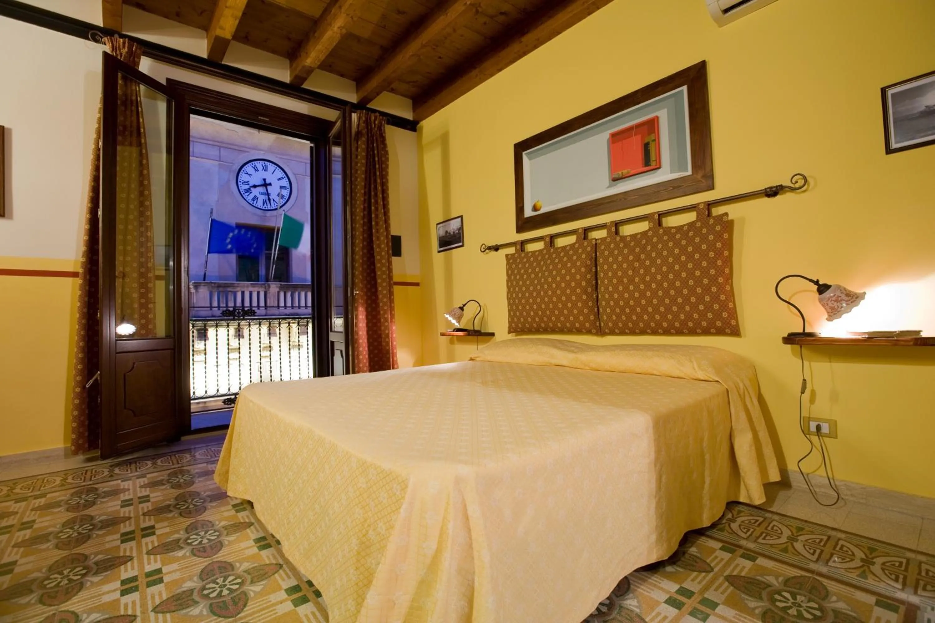 Sicilia Ovest - Domus Mariae Charming Apartments with Balcony