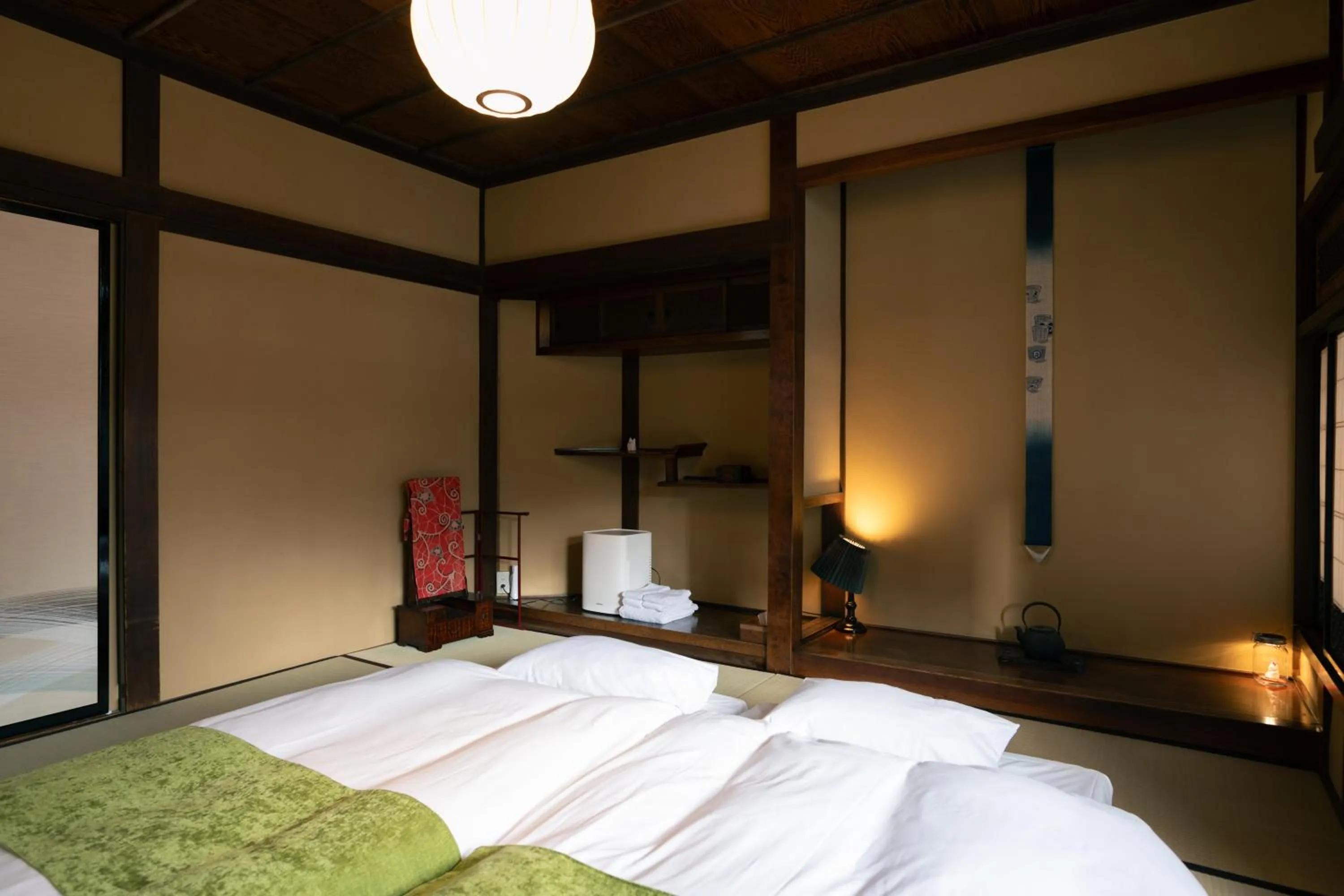 Photo of the whole room, Bed in Nunoya Ryokan