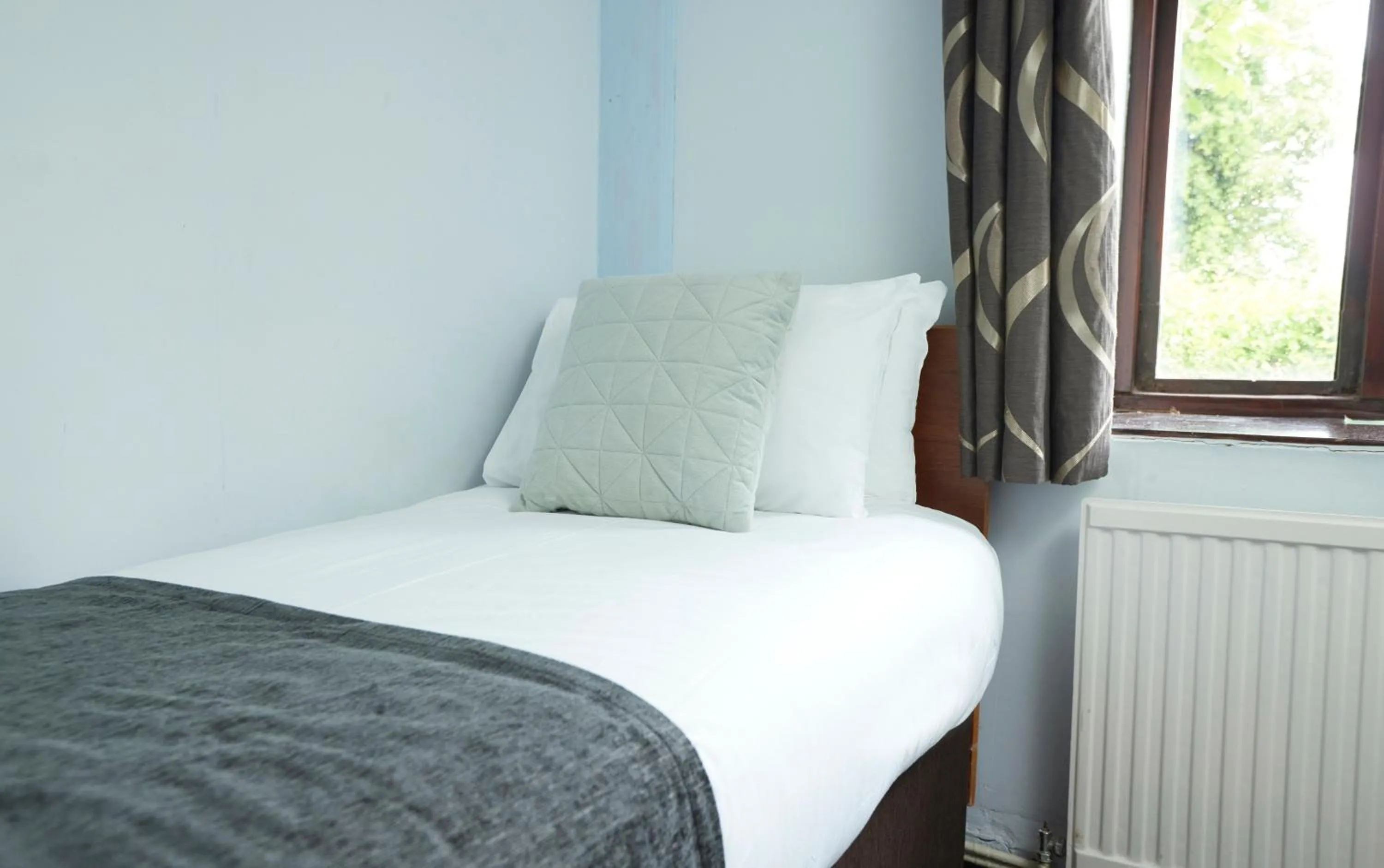 Bedroom, Bed in Hunters Hall Inn by Greene King Inns