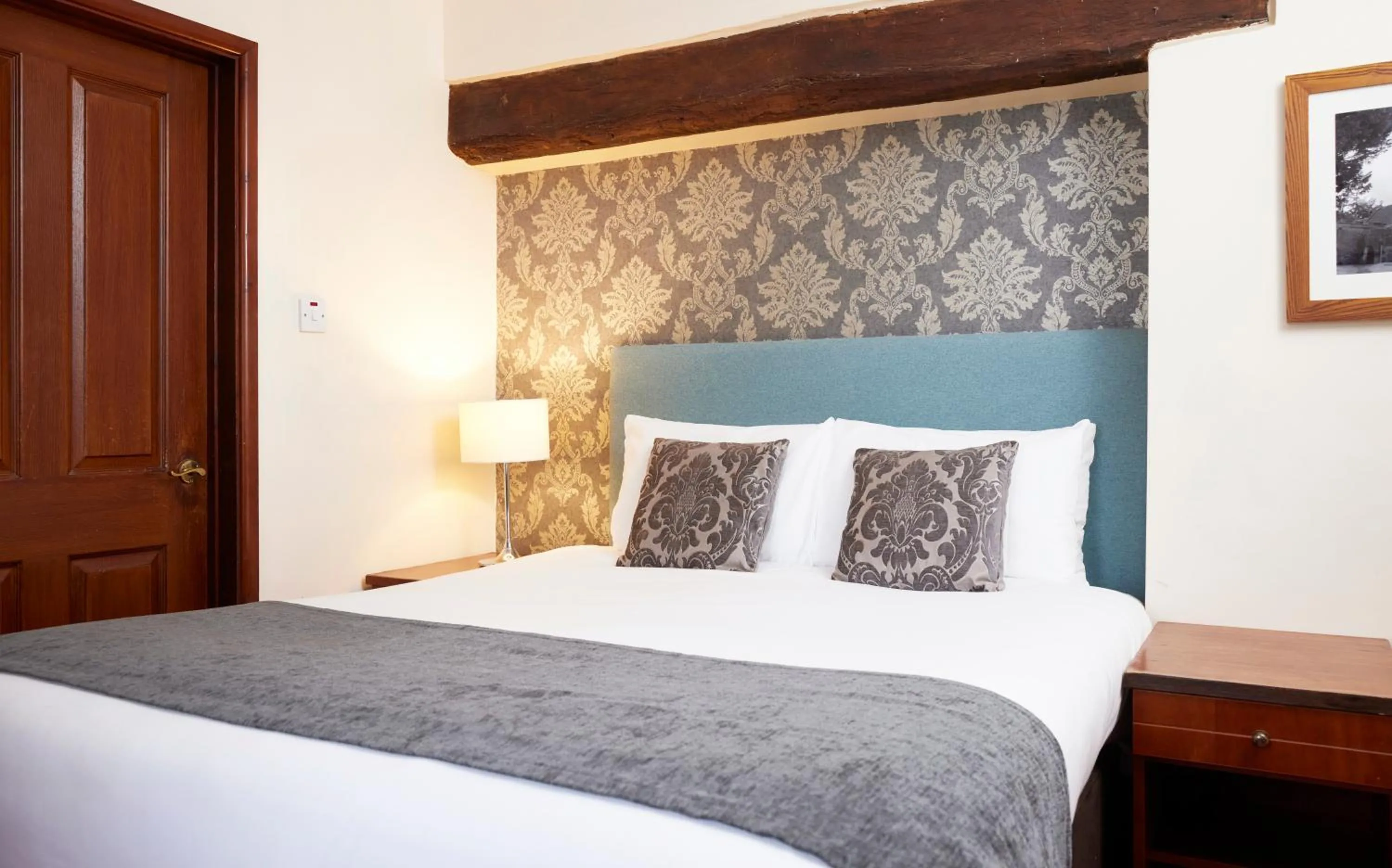 Bedroom, Bed in Hunters Hall Inn by Greene King Inns