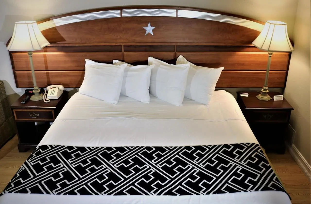 Deluxe King Room in Hotel Monte Carlo