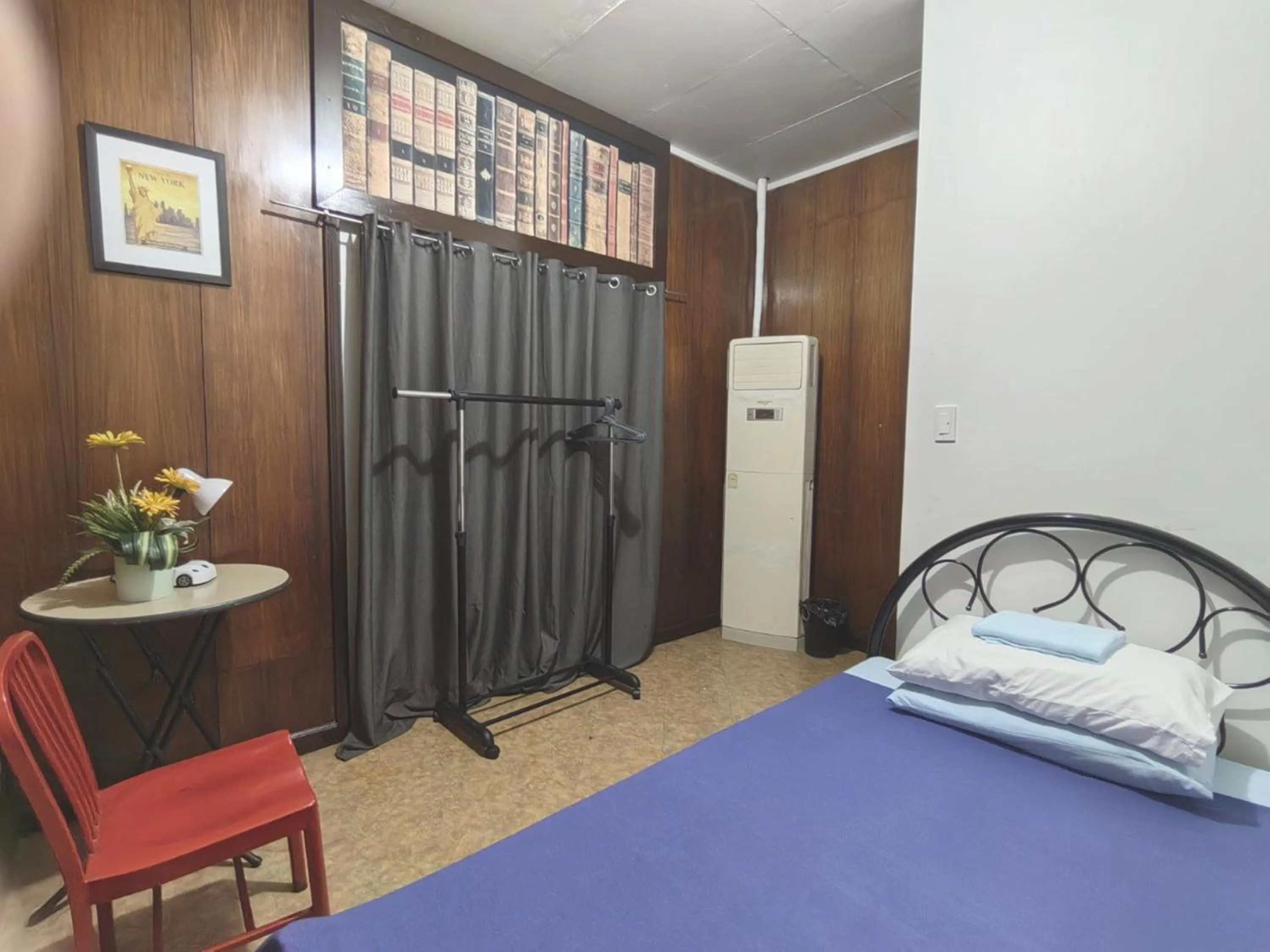 Bedroom, Bed in Nappers Hostel