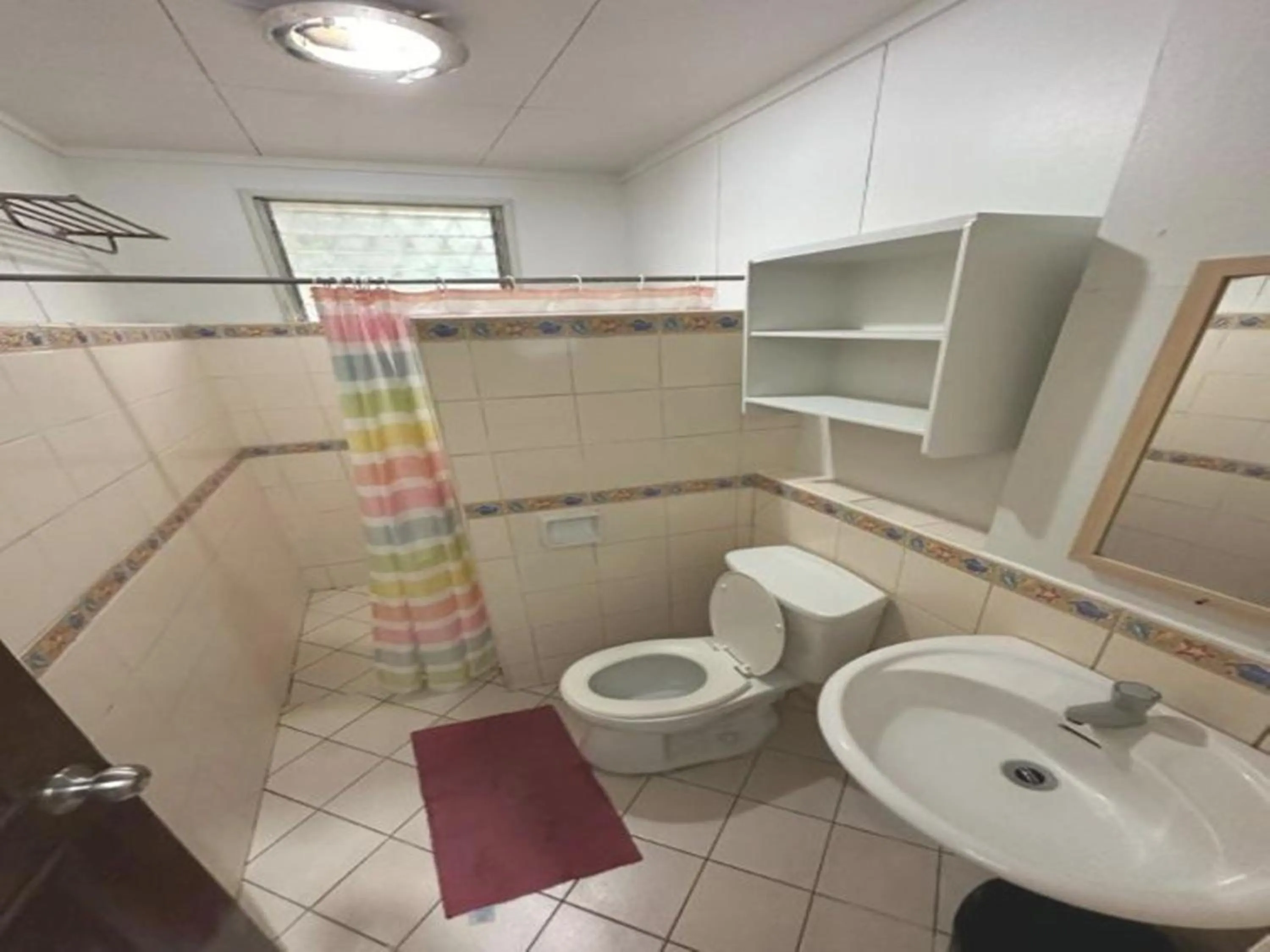 Bathroom in Nappers Hostel