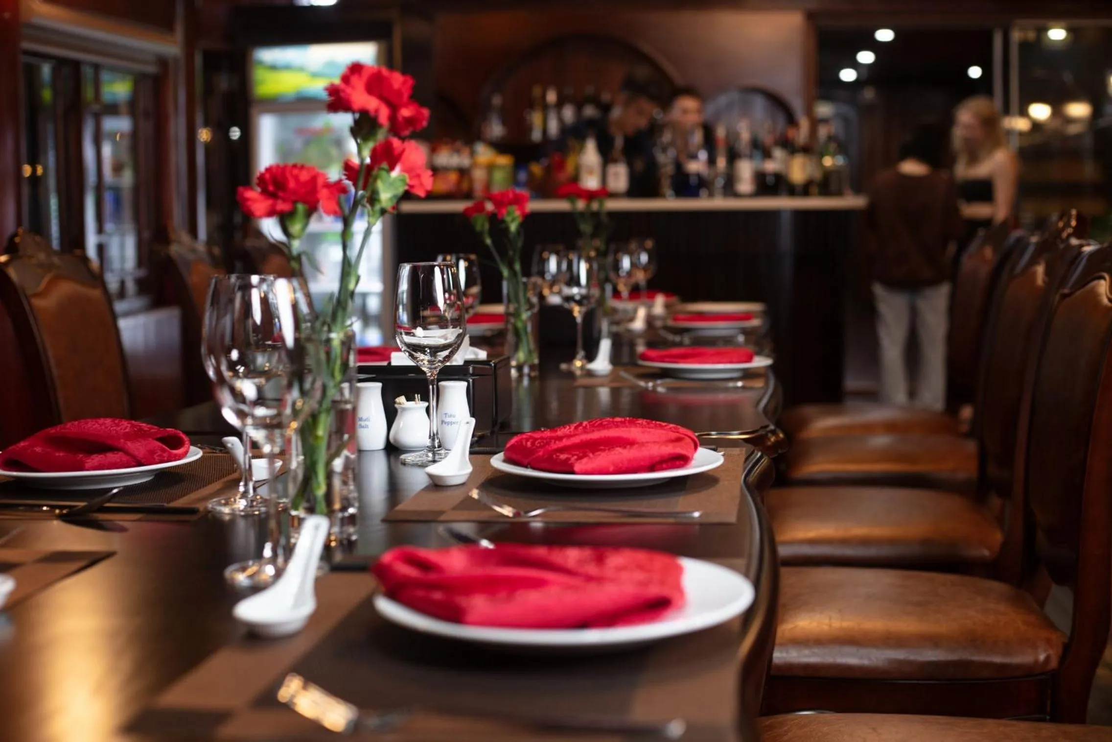 Restaurant/places to eat in Ruby Cruise