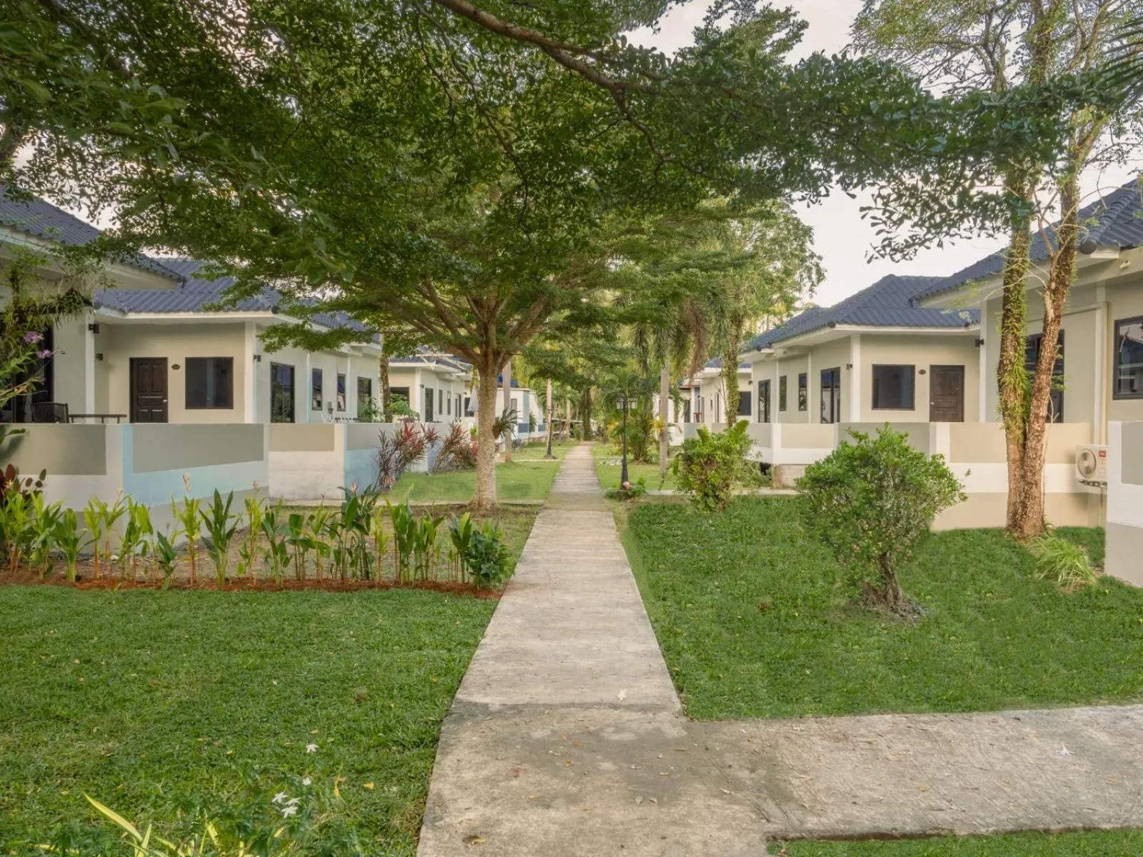 Property building in Isara Nai Yang resort