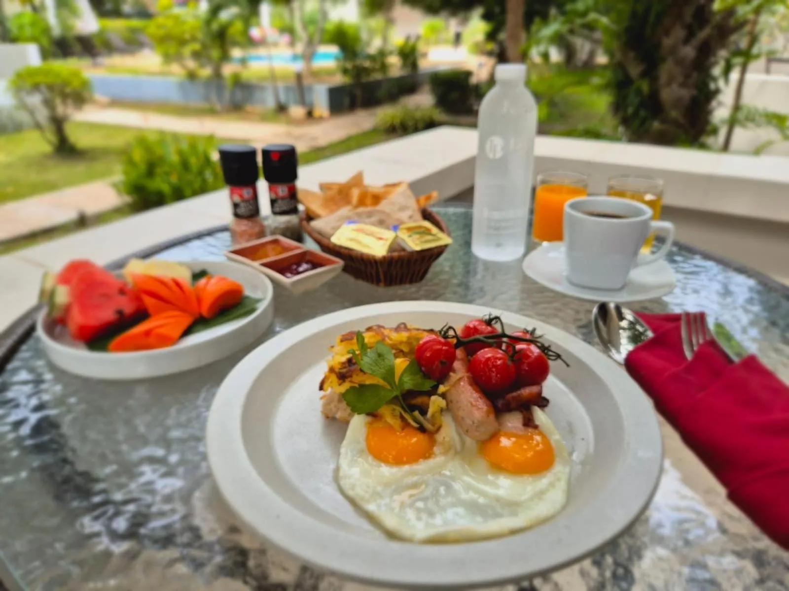 Breakfast in Isara Nai Yang resort