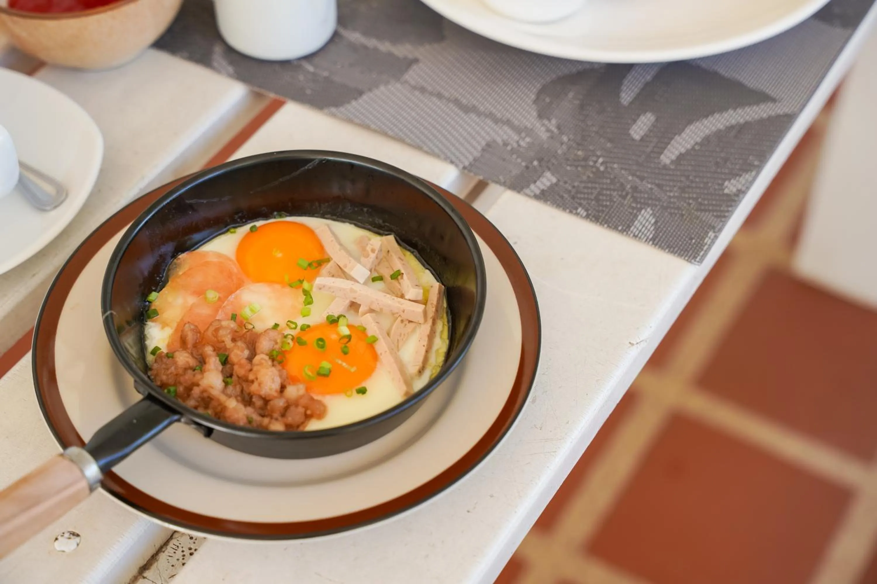 Food in Isara Nai Yang resort