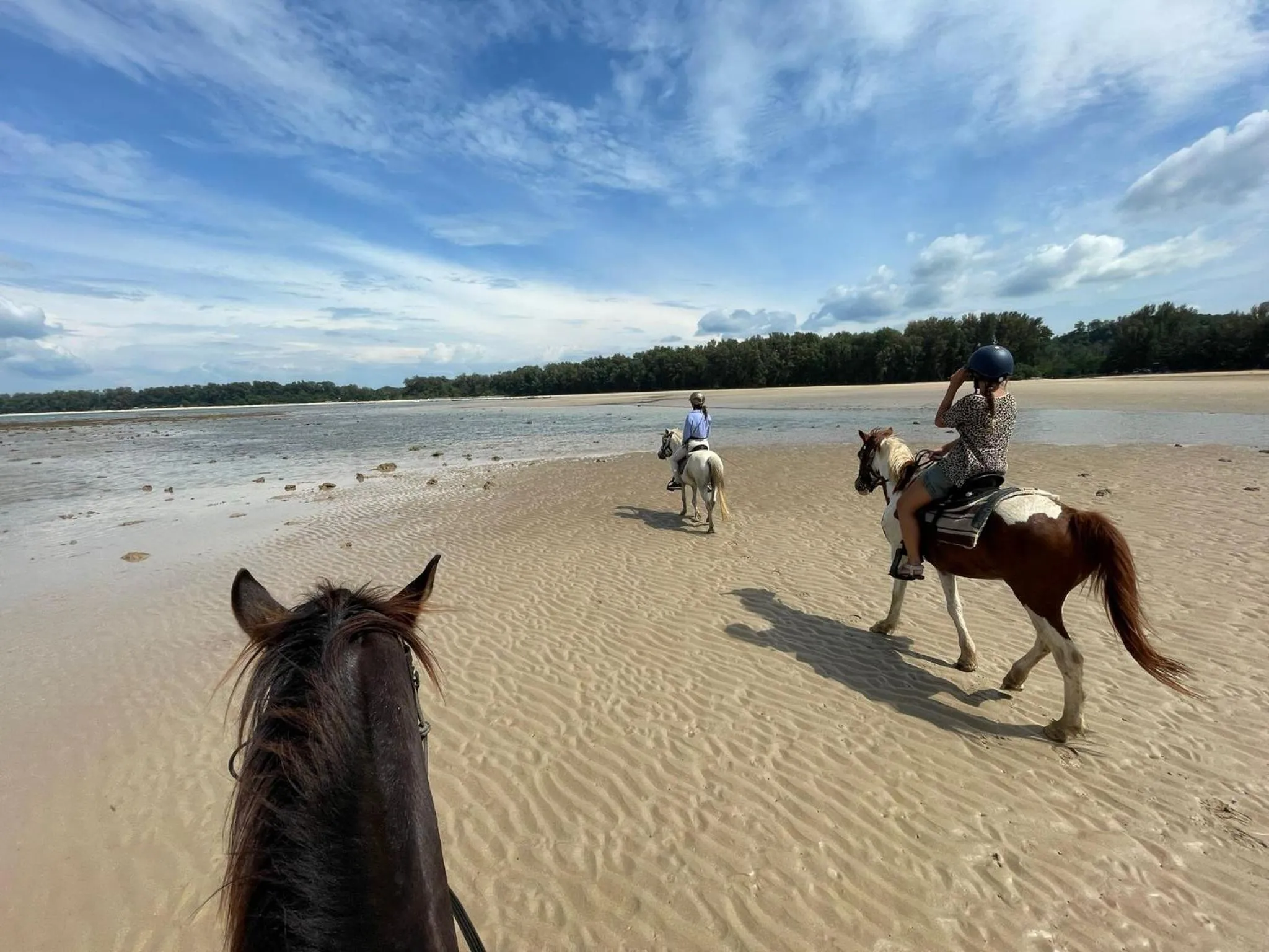 Horse-riding in Isara Nai Yang resort