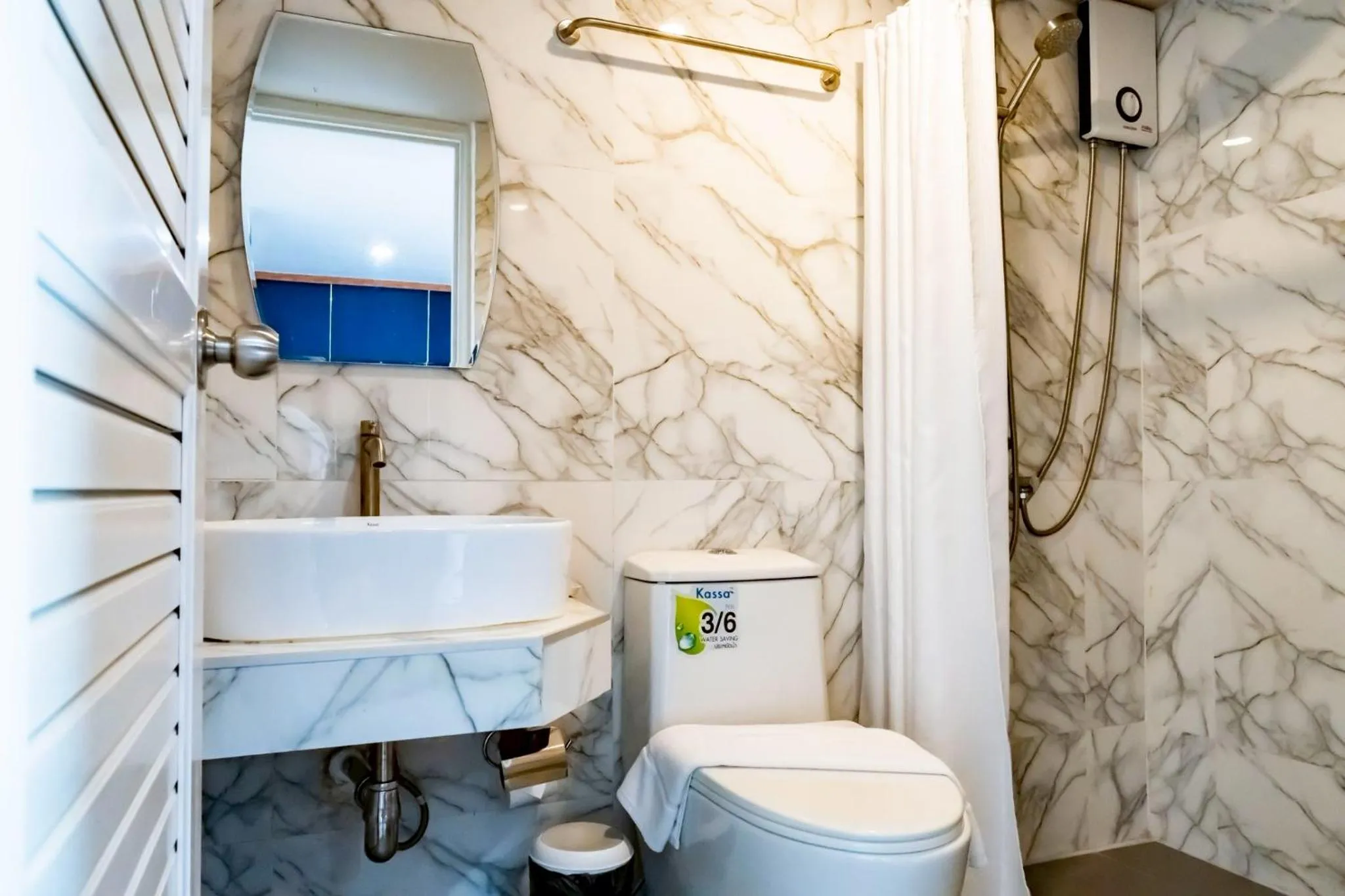 Bathroom in Ployburi Boutique Hotel