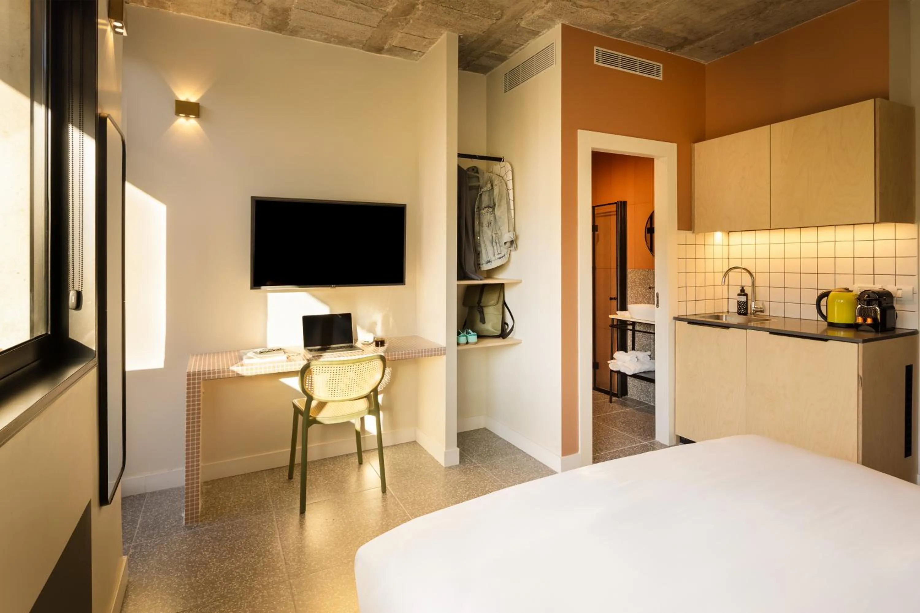 Photo of the whole room, Bed in Savanna - by Loginn Tel-Avivian hotels