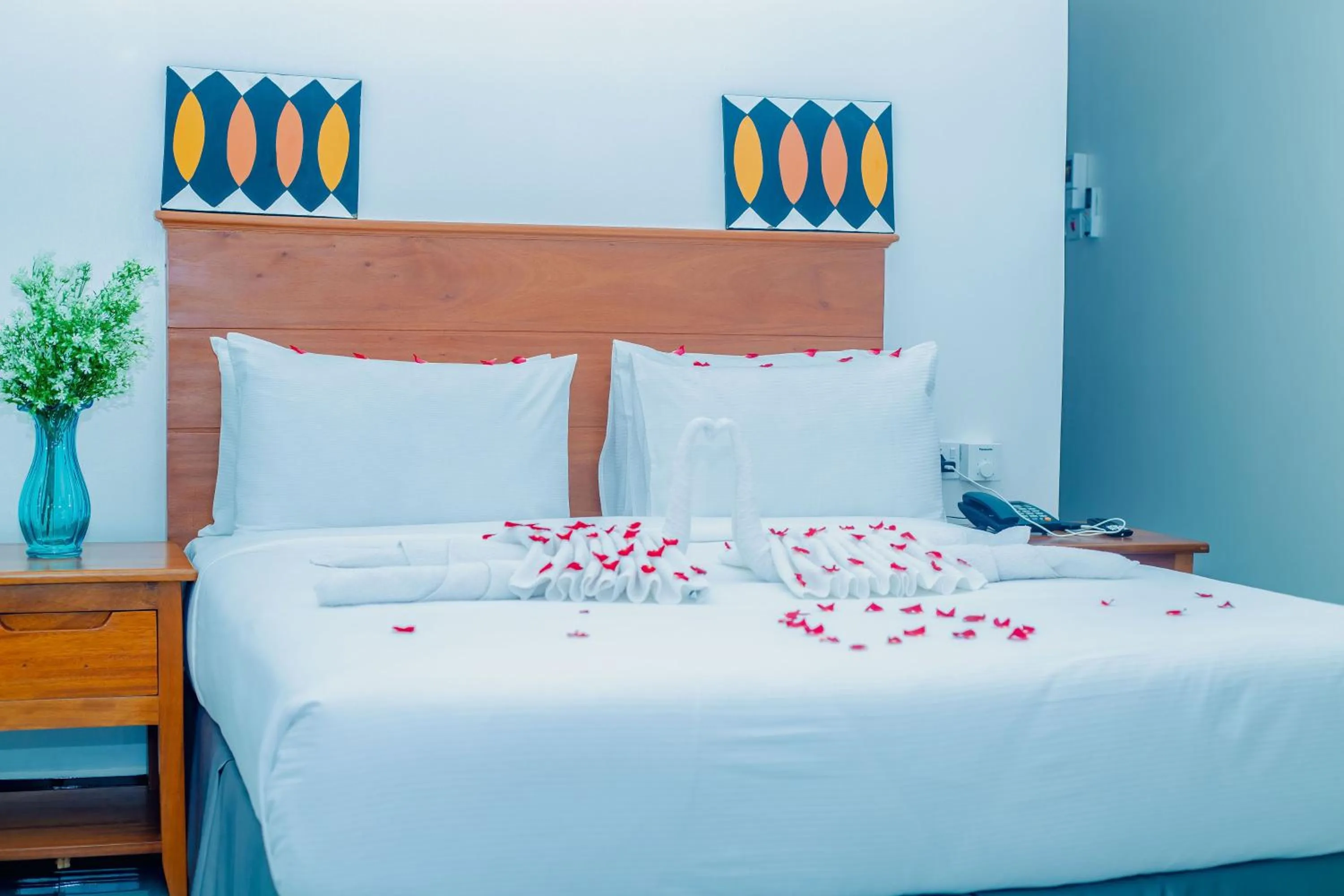 Bed in Teranga Lodge and Restaurant