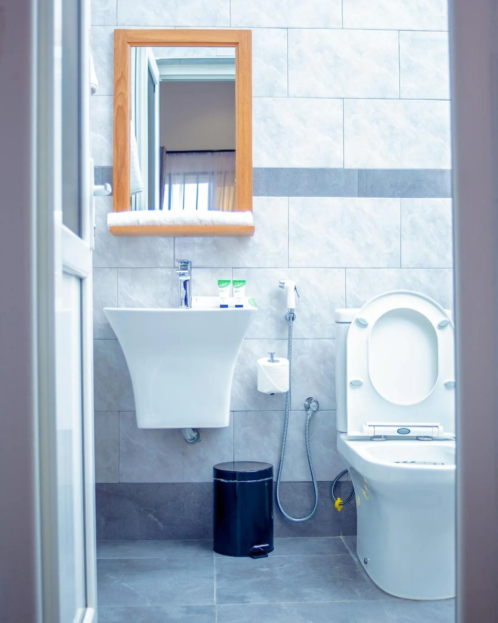 Toilet in Teranga Lodge and Restaurant