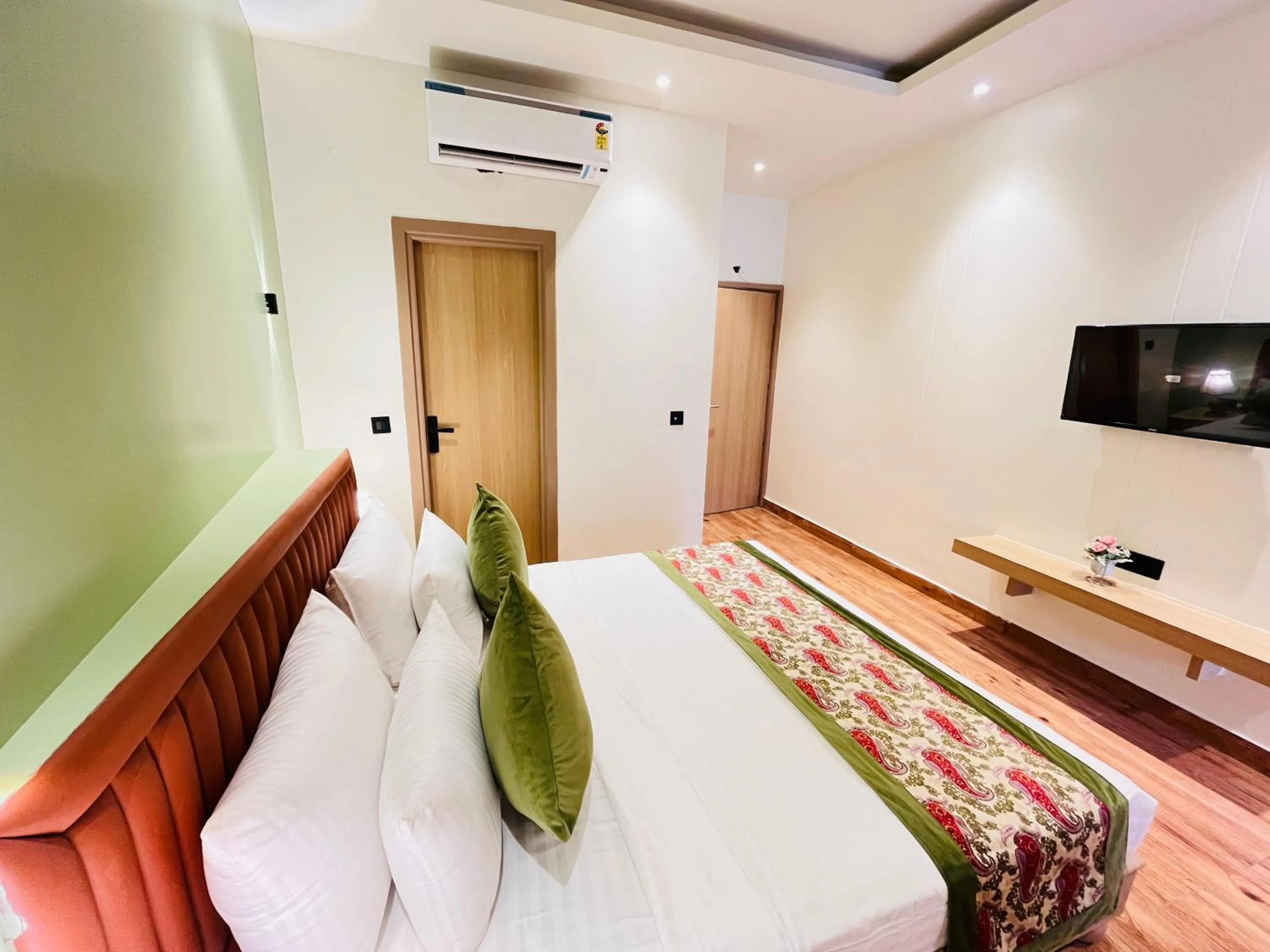 Bed in Hotel IP Swarn near Anand Vihar Vaishali Ghaziabad