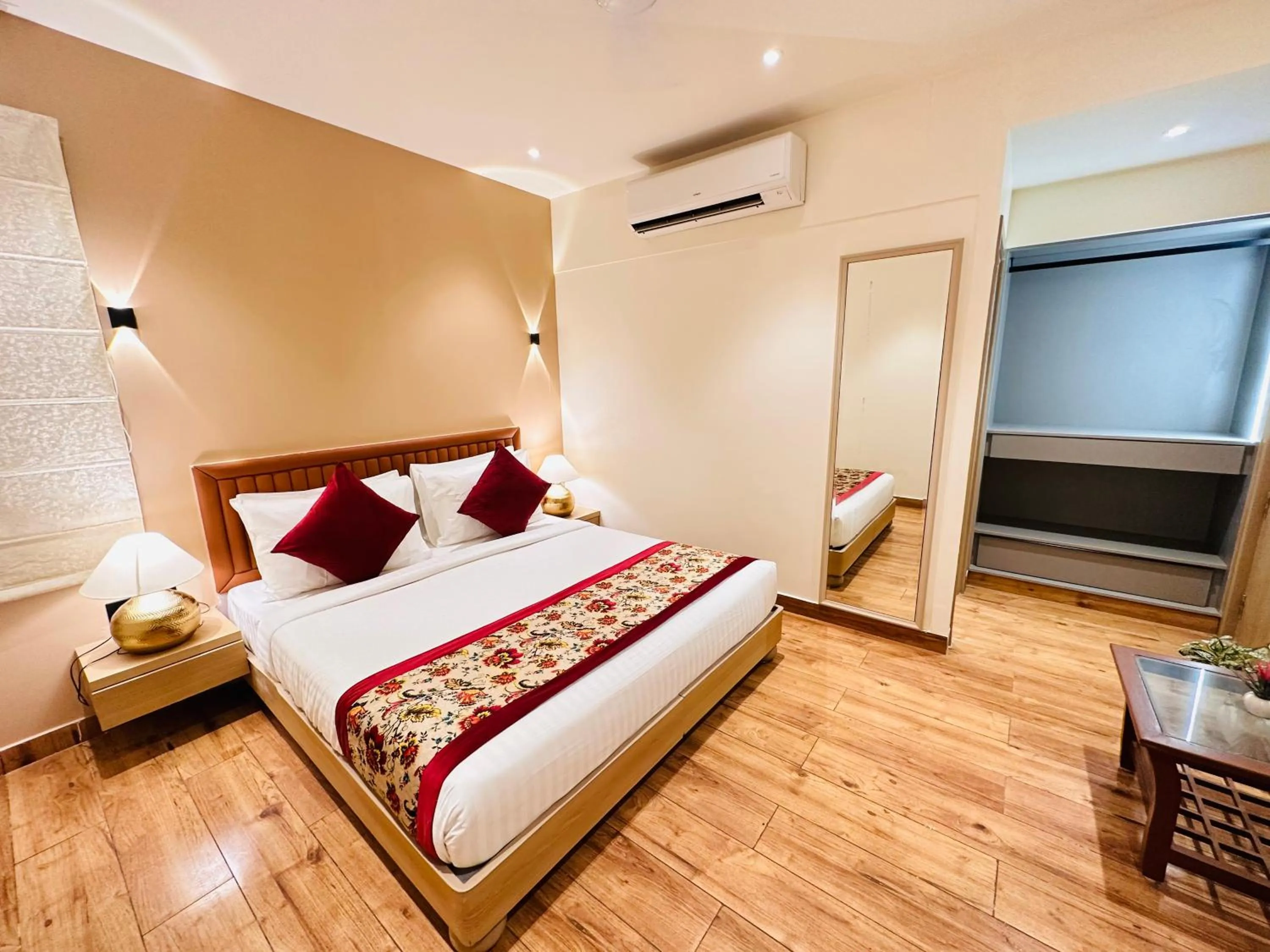 Bed in Hotel IP Swarn near Anand Vihar Vaishali Ghaziabad