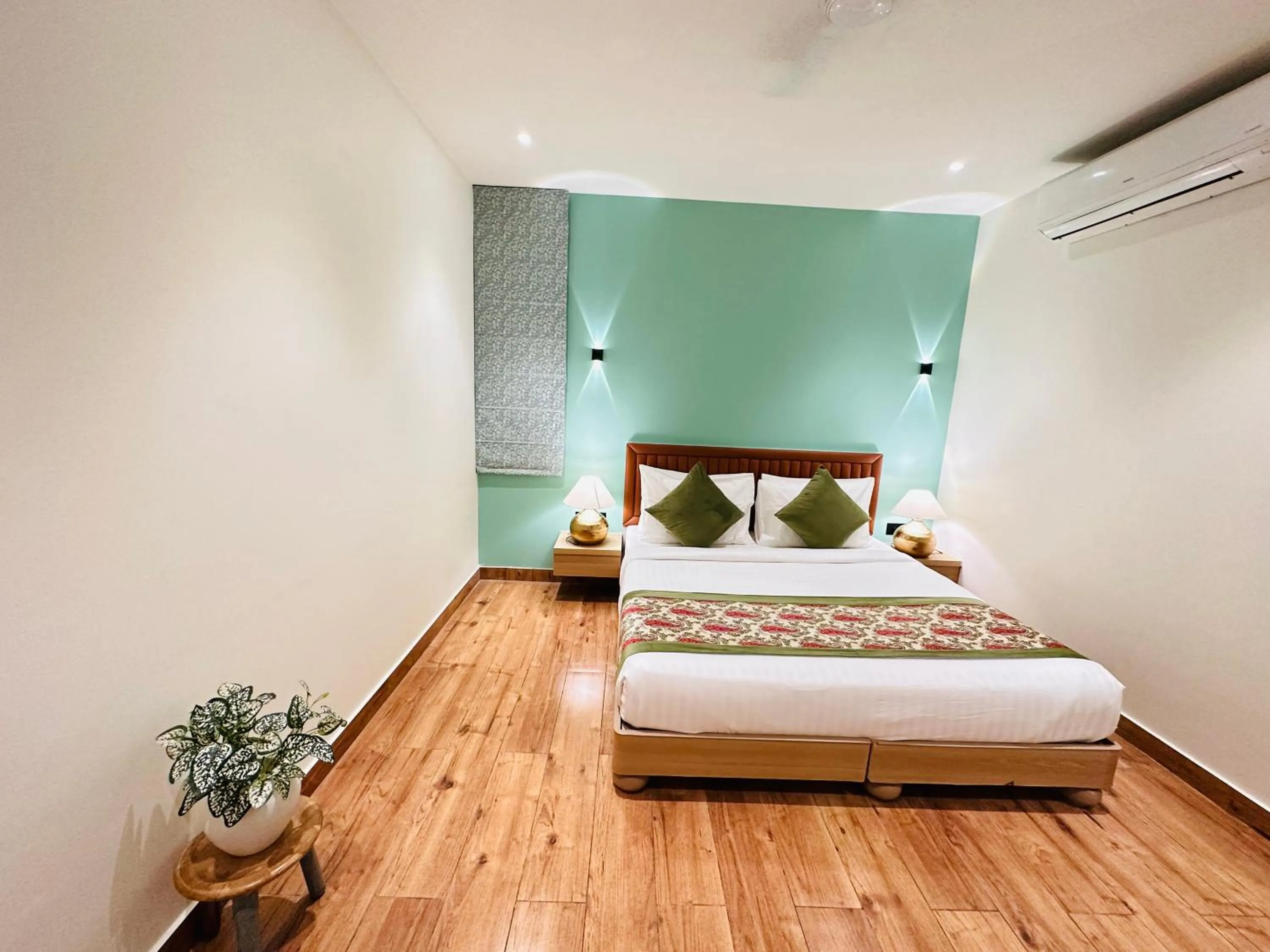 Bed in Hotel IP Swarn near Anand Vihar Vaishali Ghaziabad