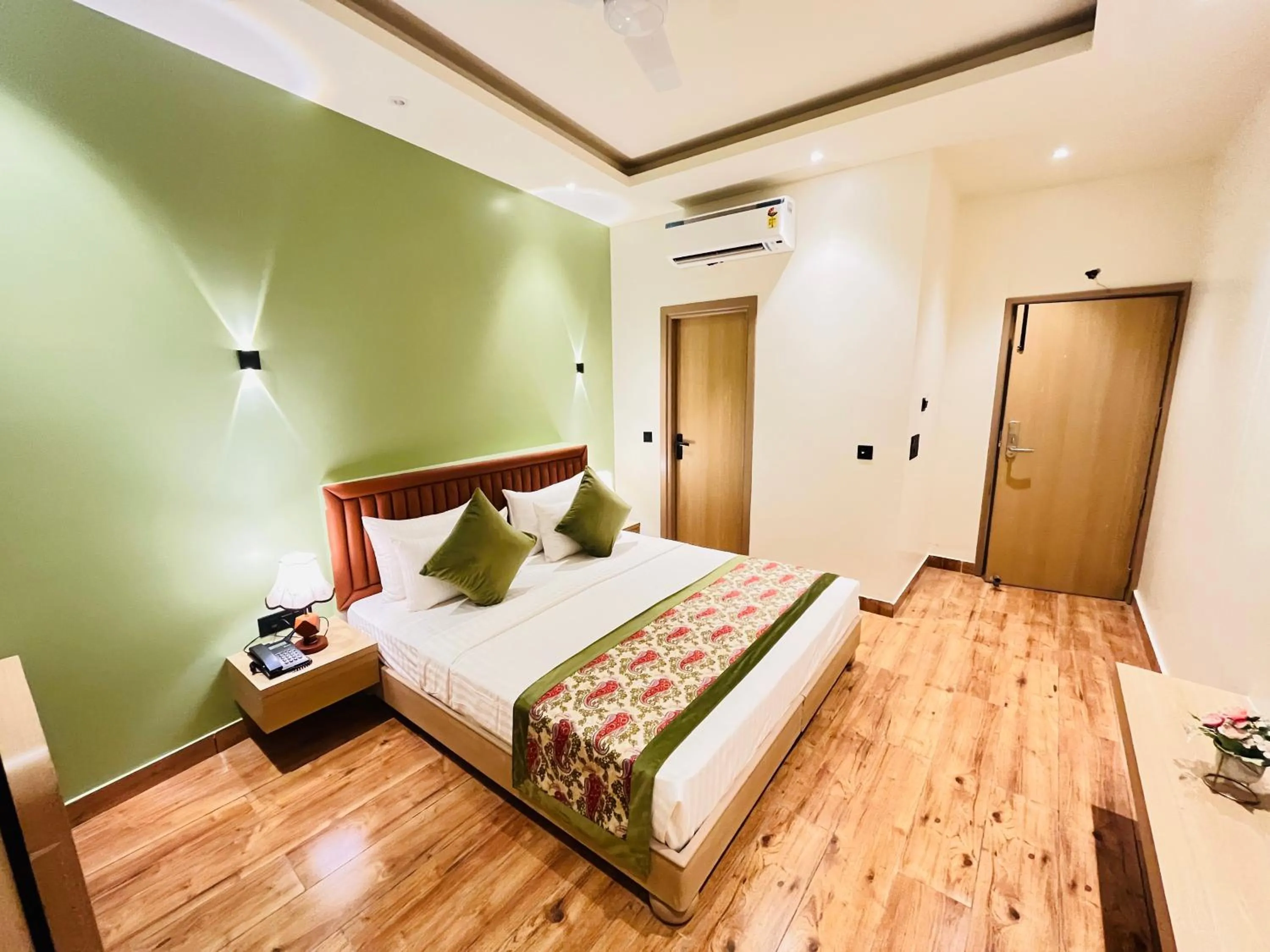 Bed in Hotel IP Swarn near Anand Vihar Vaishali Ghaziabad