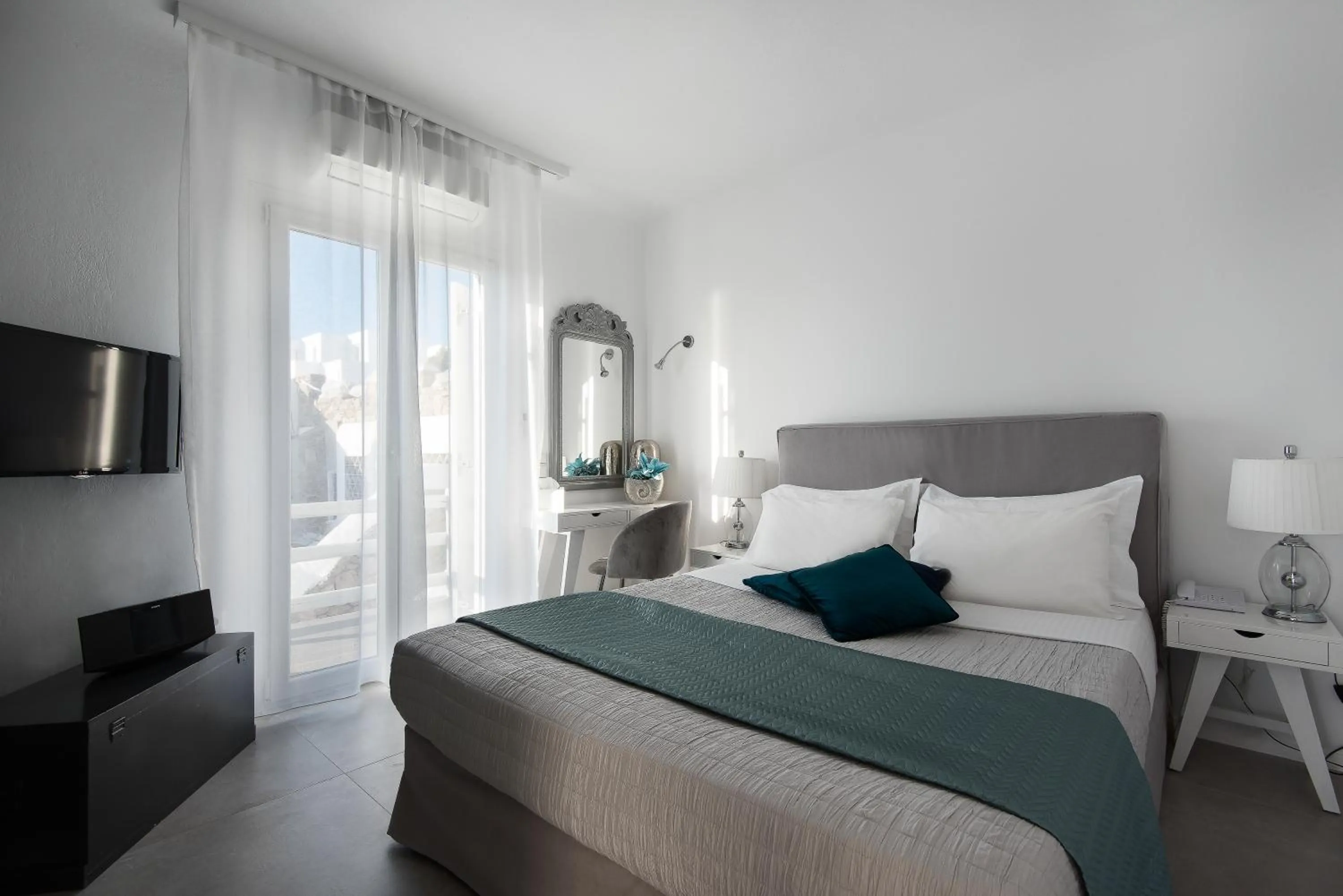 Bed in Riva Suites - Adults Only