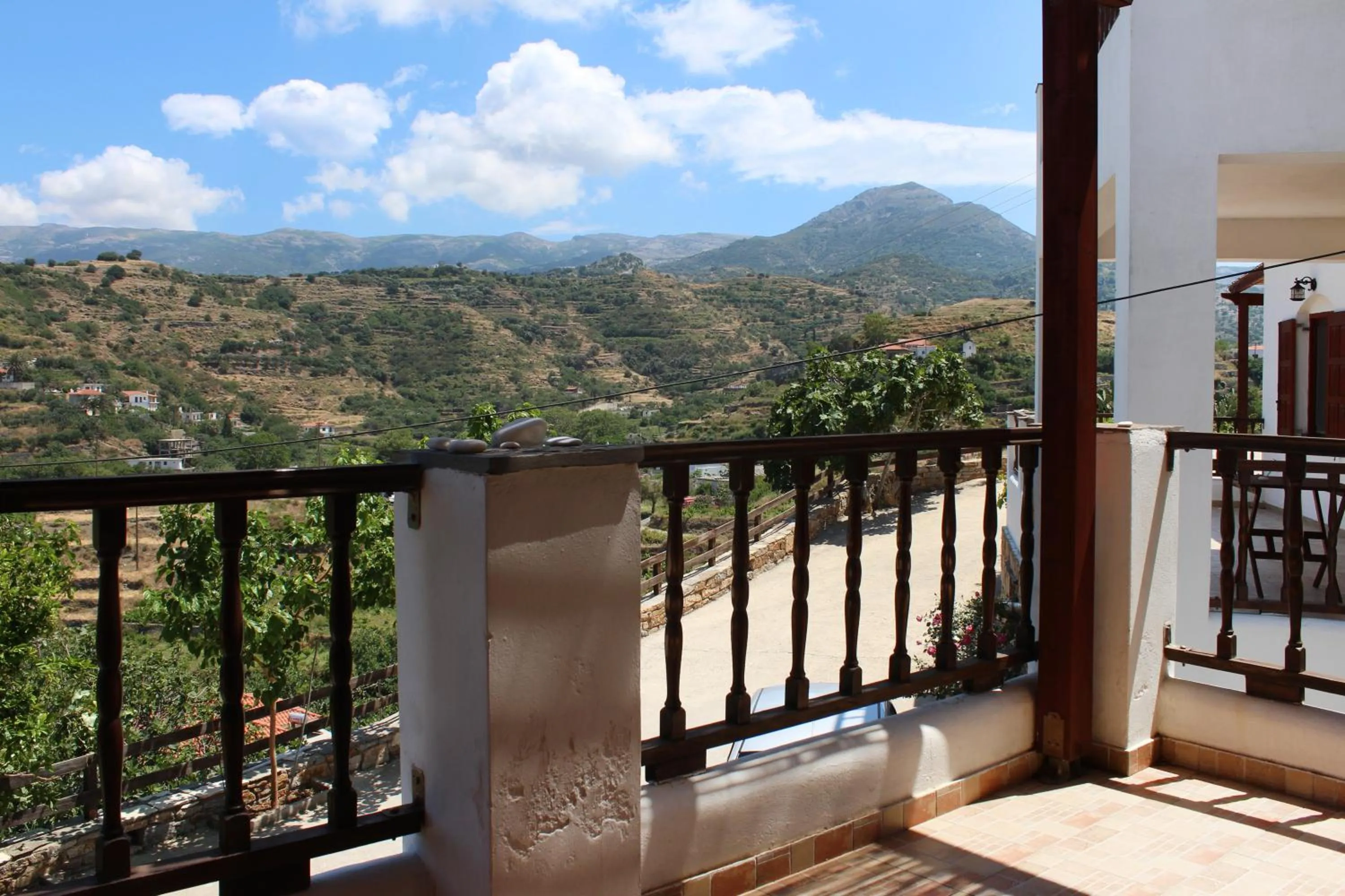 Ikaria Utopia - Cusco Studios