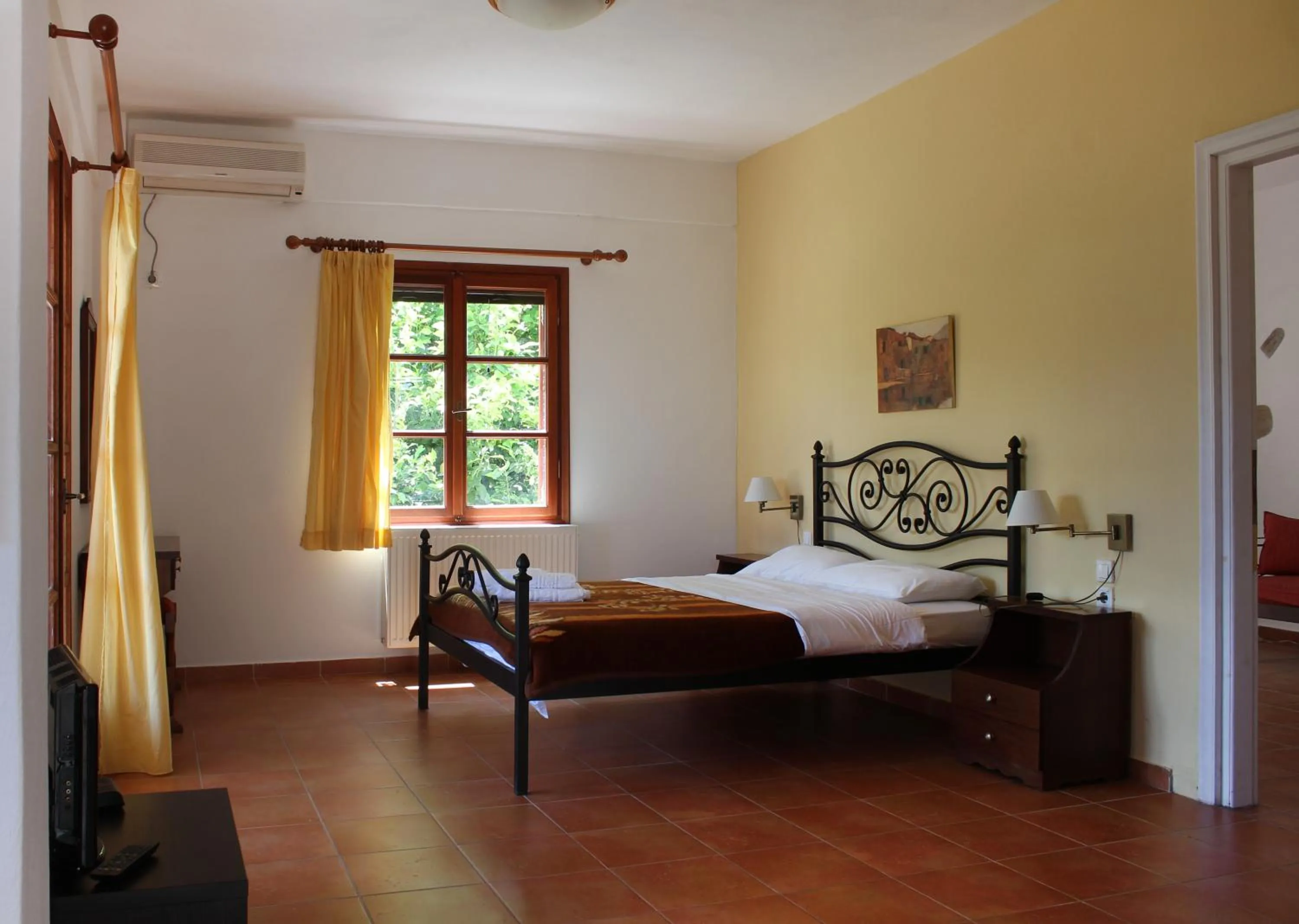 Bed in Ikaria Utopia - Cusco Studios