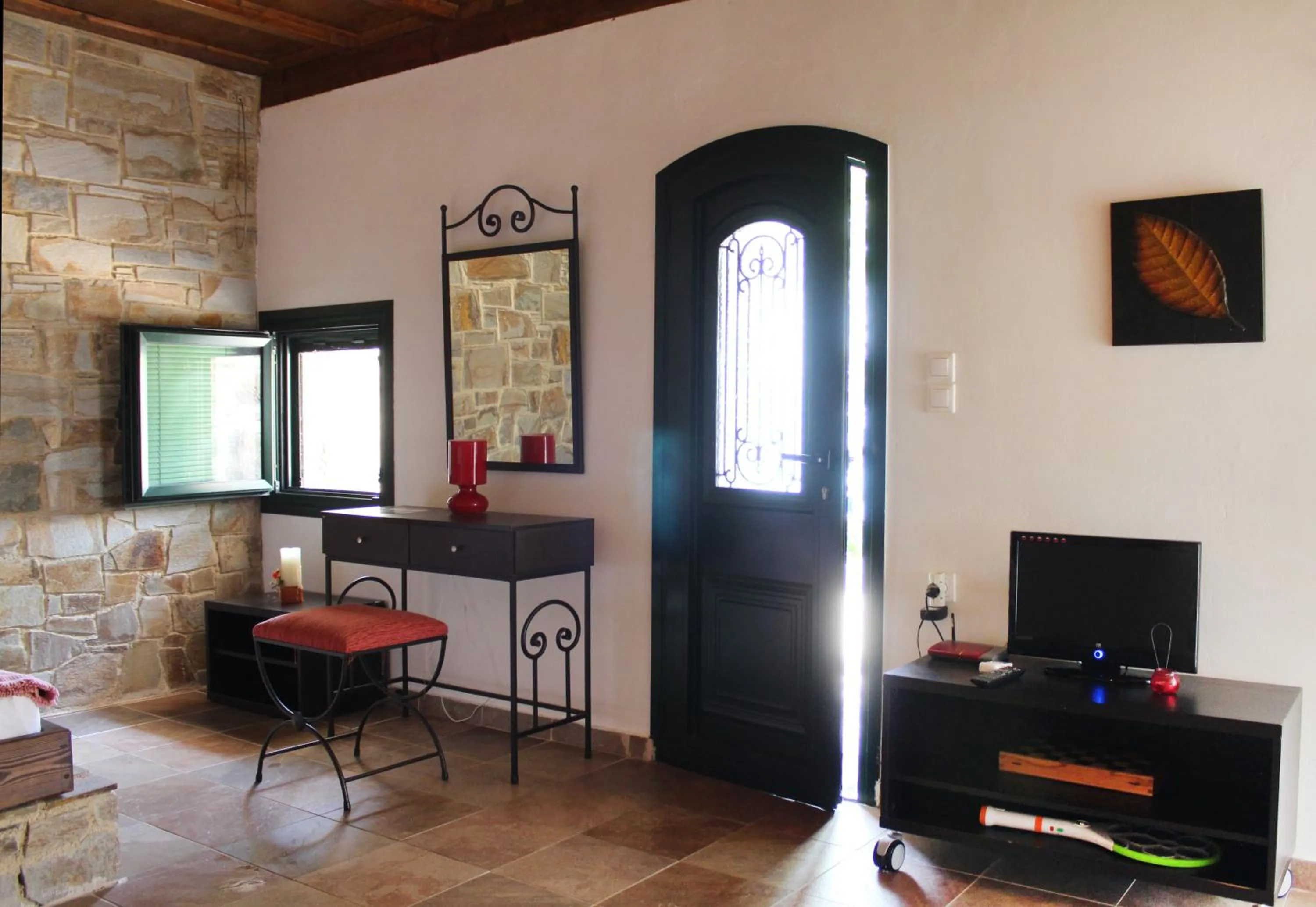 Ikaria Utopia - Cusco Studios