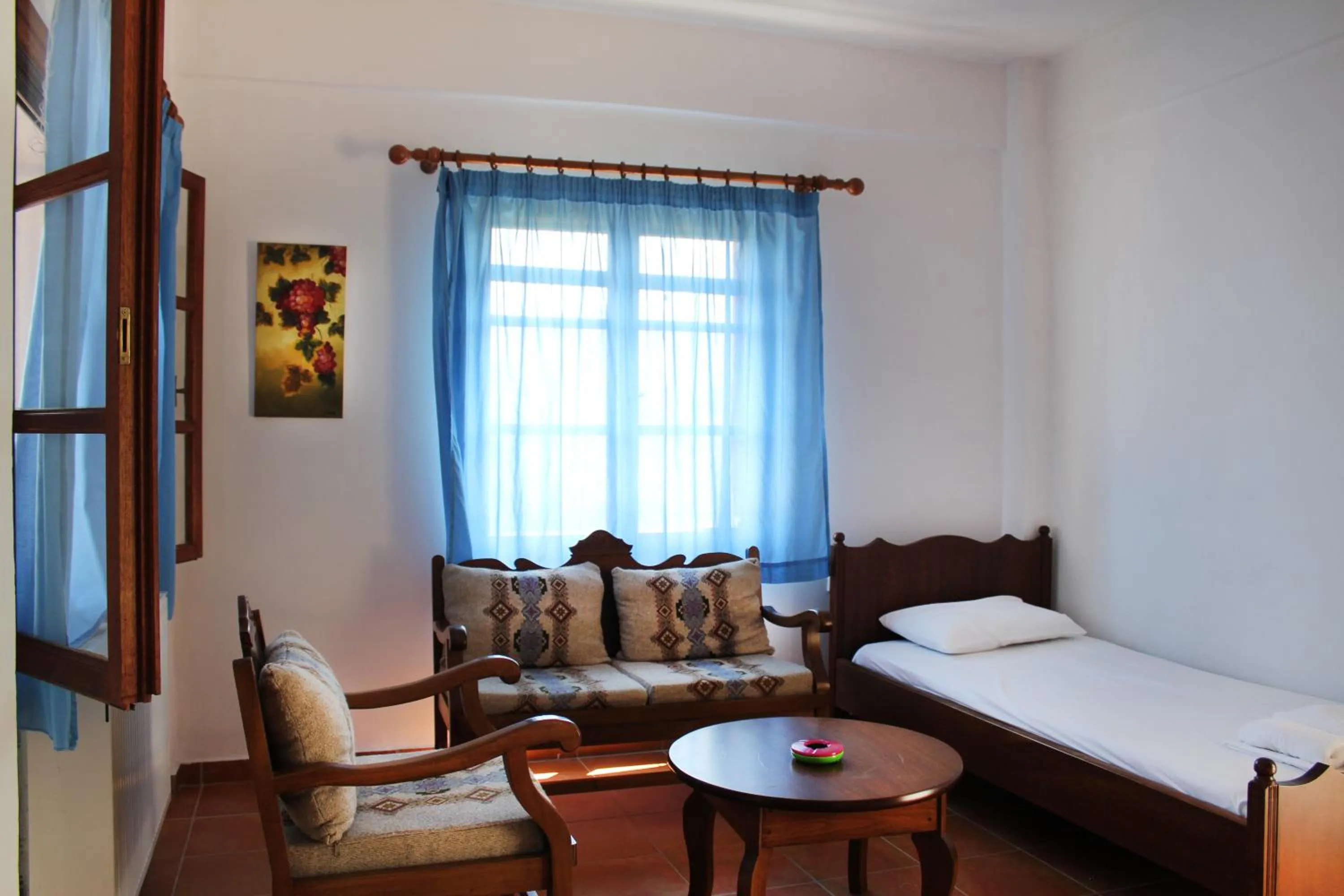 Bed in Ikaria Utopia - Cusco Studios