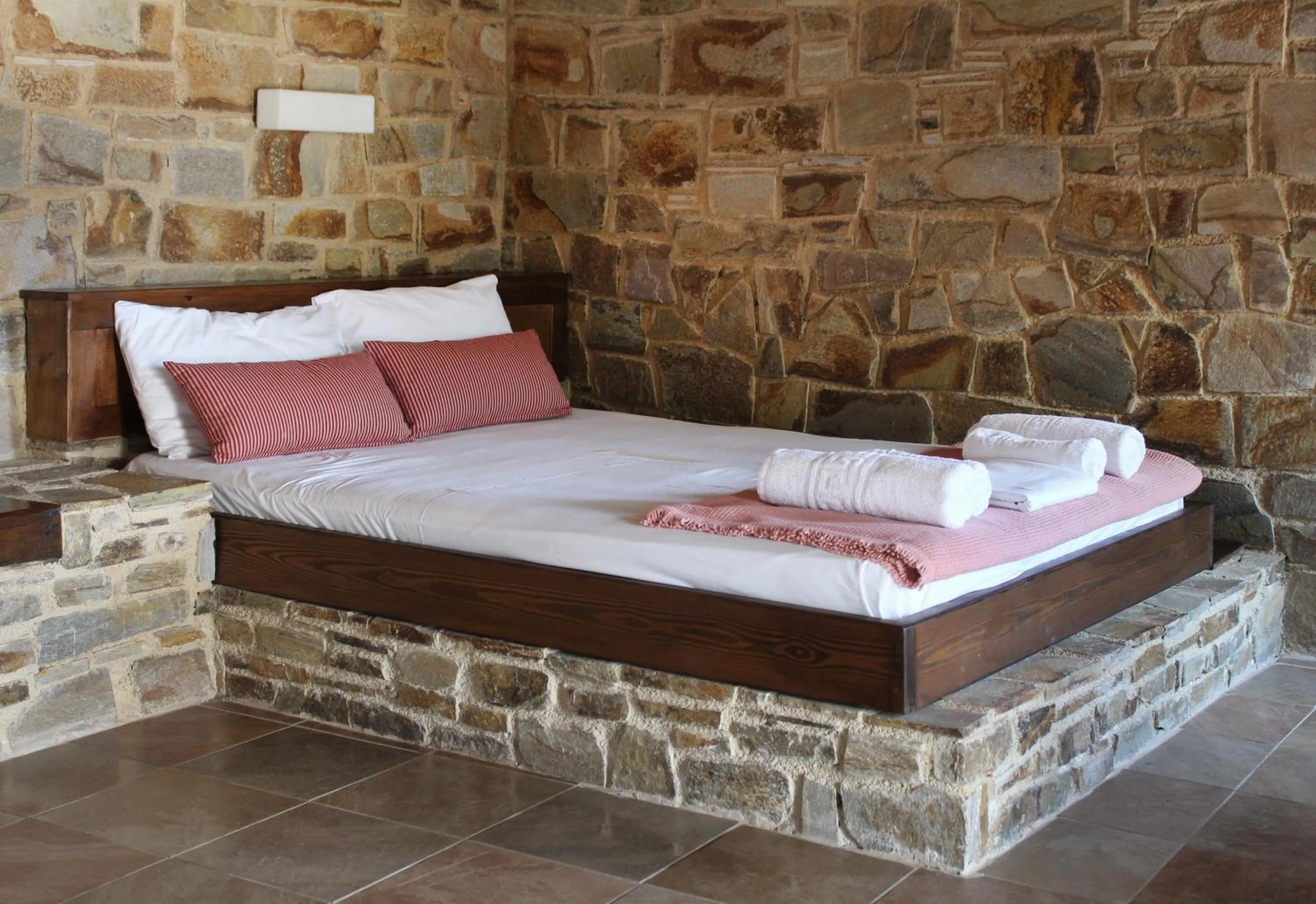Bed in Ikaria Utopia - Cusco Studios