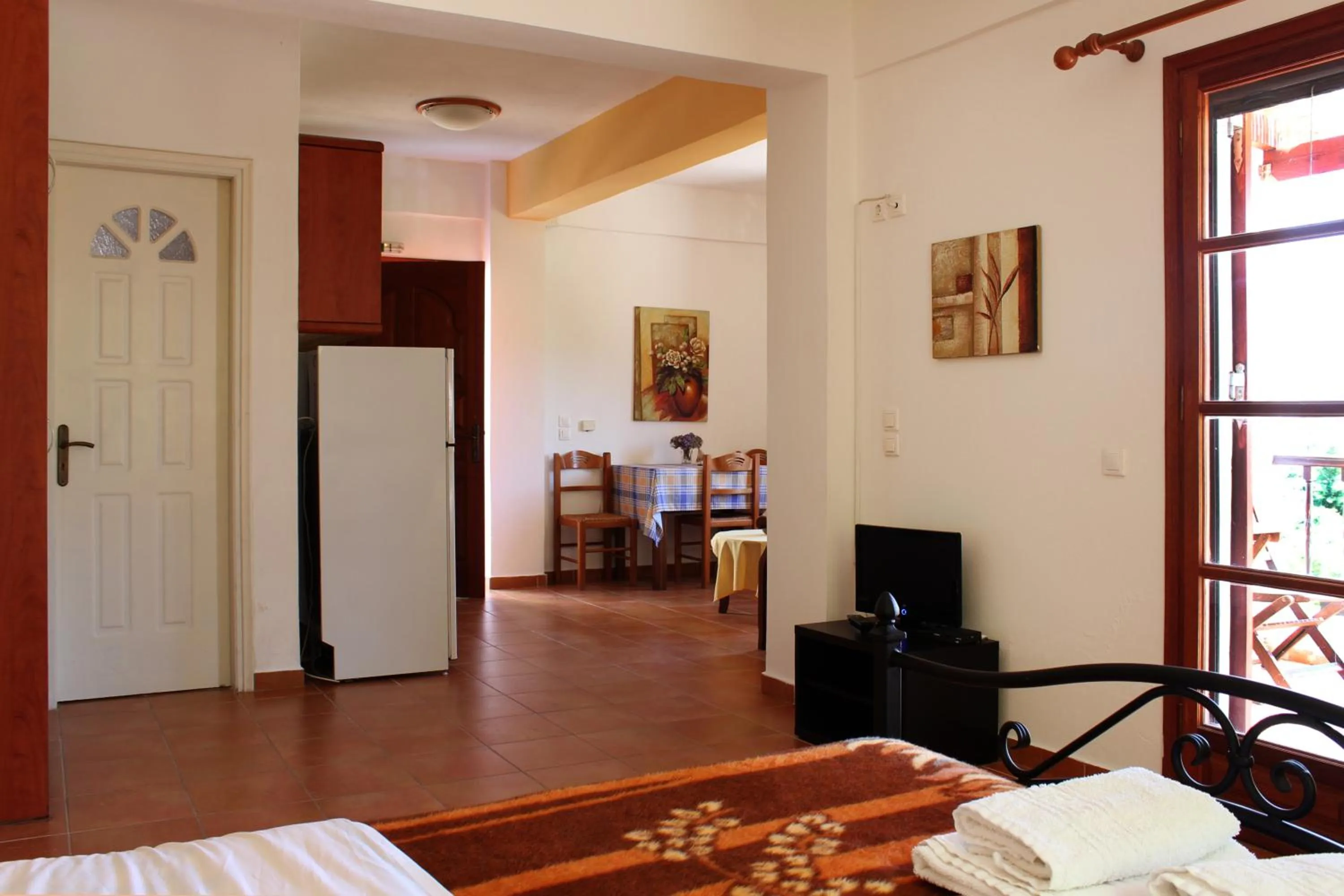 Ikaria Utopia - Cusco Studios