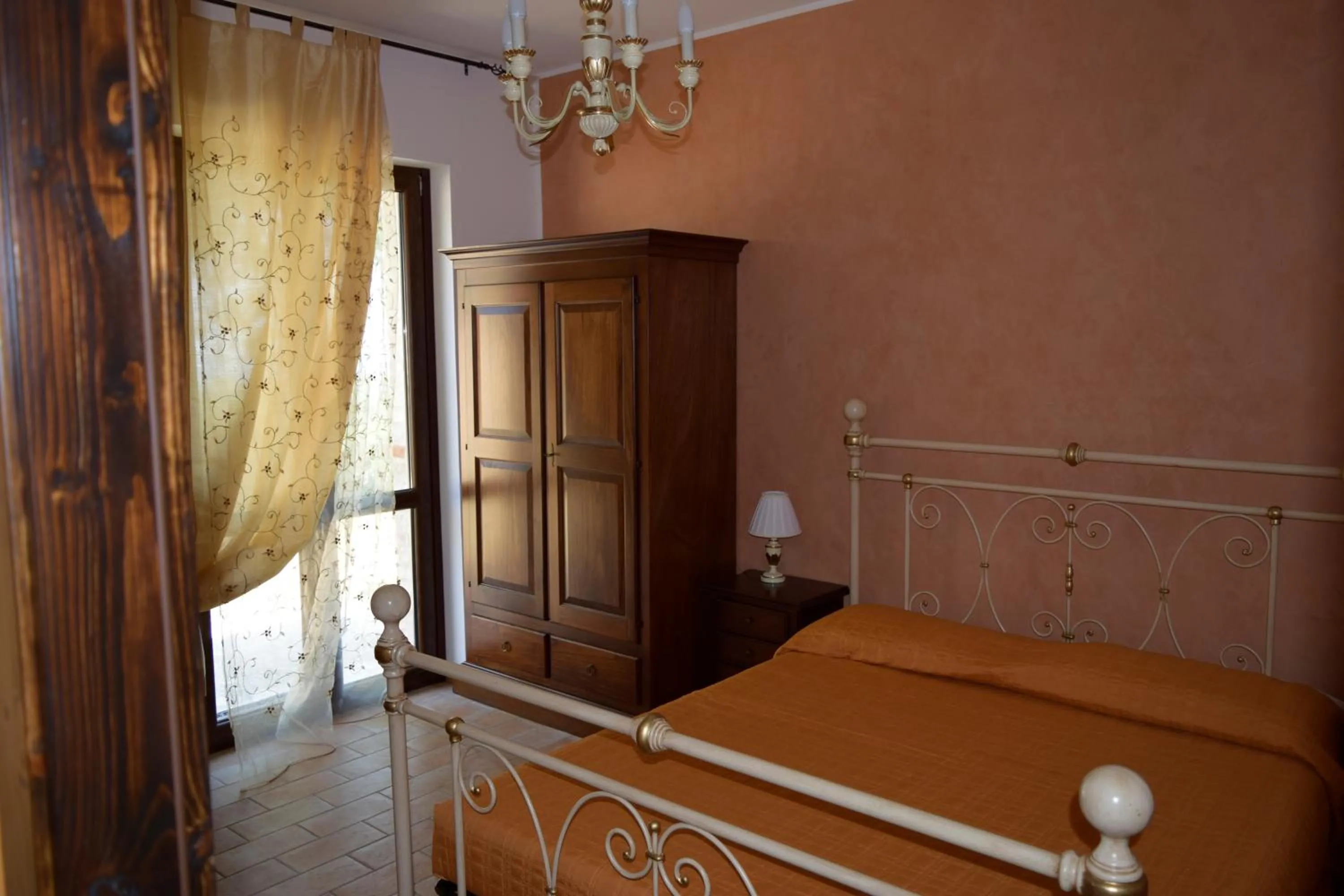 Photo of the whole room, Bed in Villa Manu