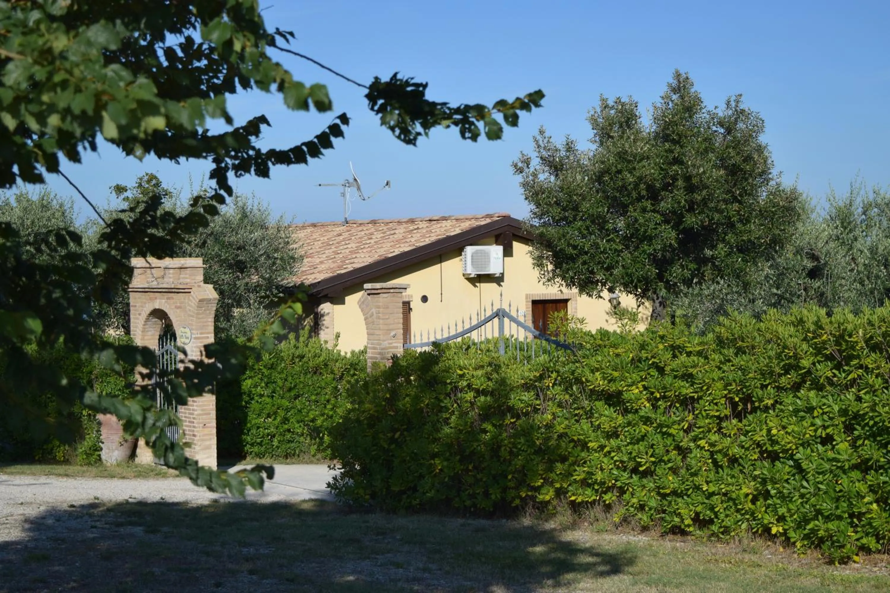 Property building in Villa Manu