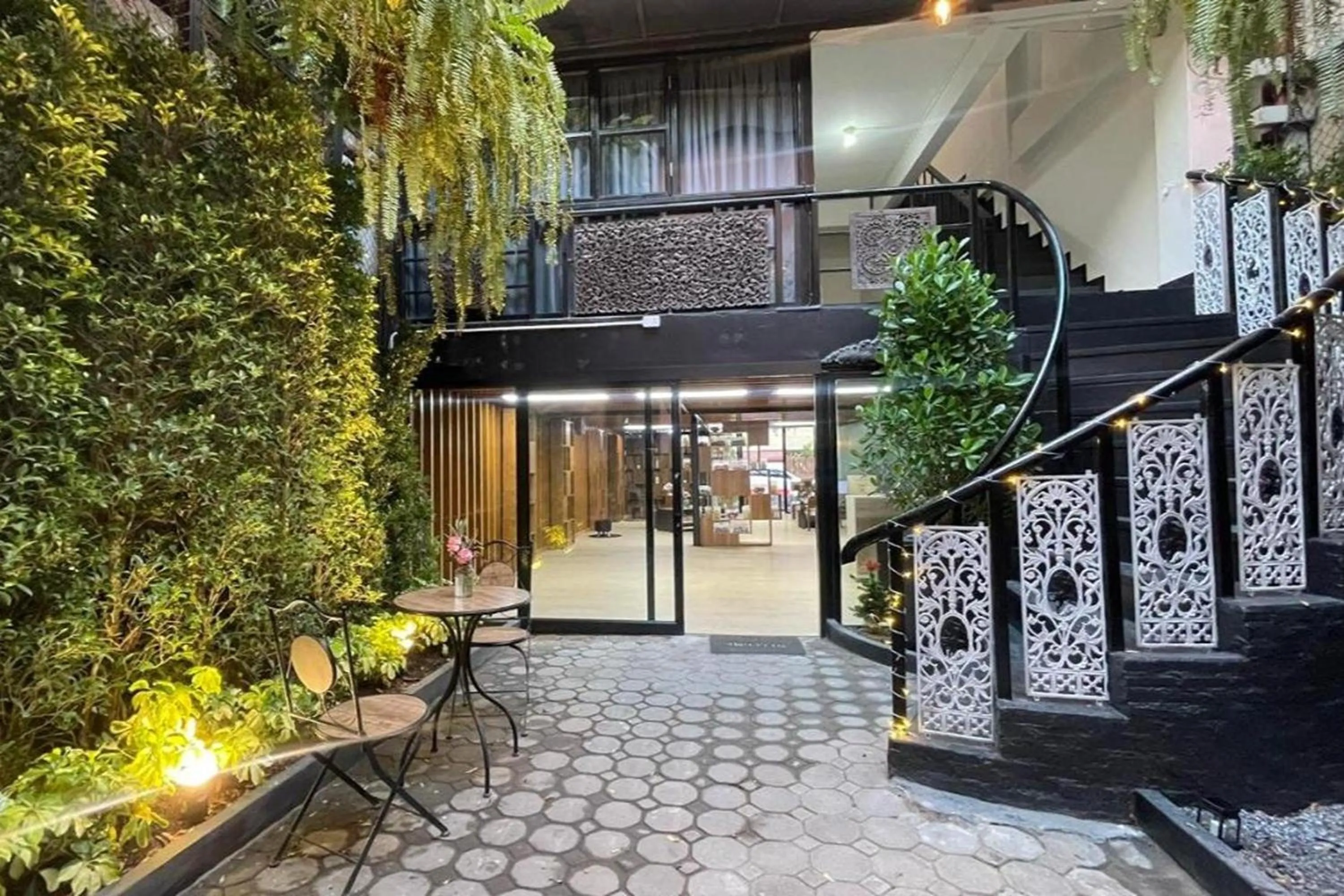 Lobby or reception in The Sculpture