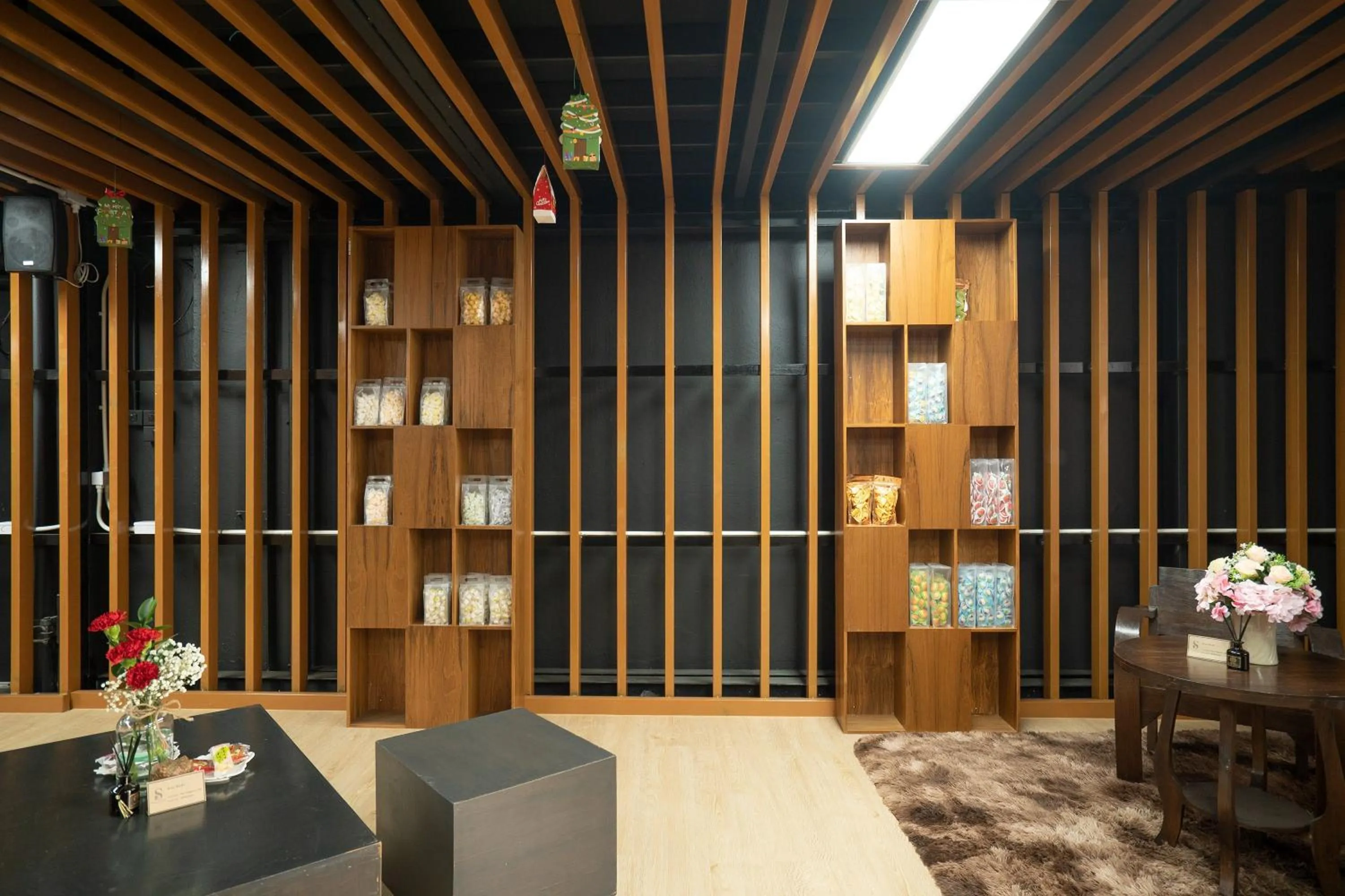 Lobby or reception in The Sculpture