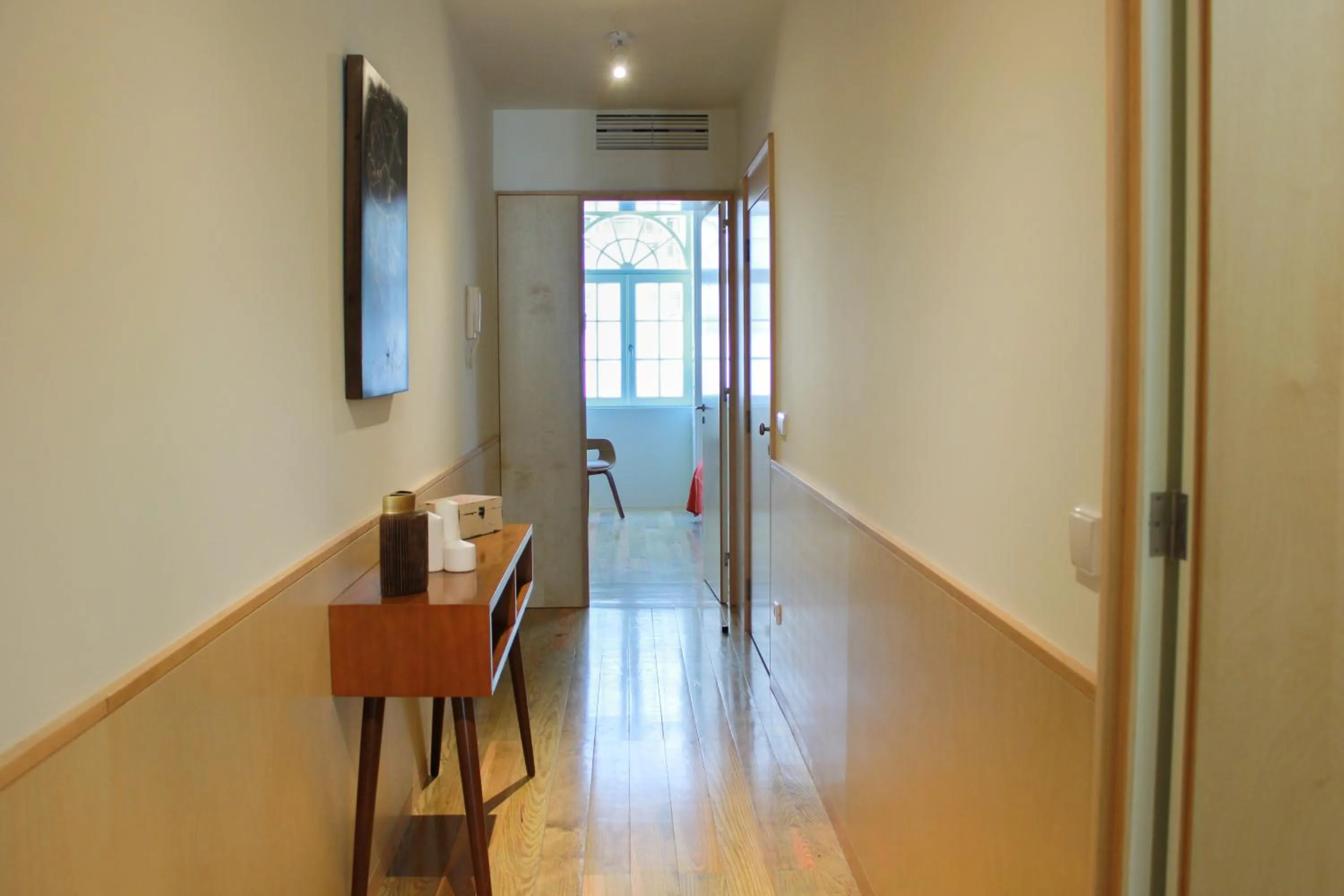 Photo of the whole room in Oporto Trendy Apartments