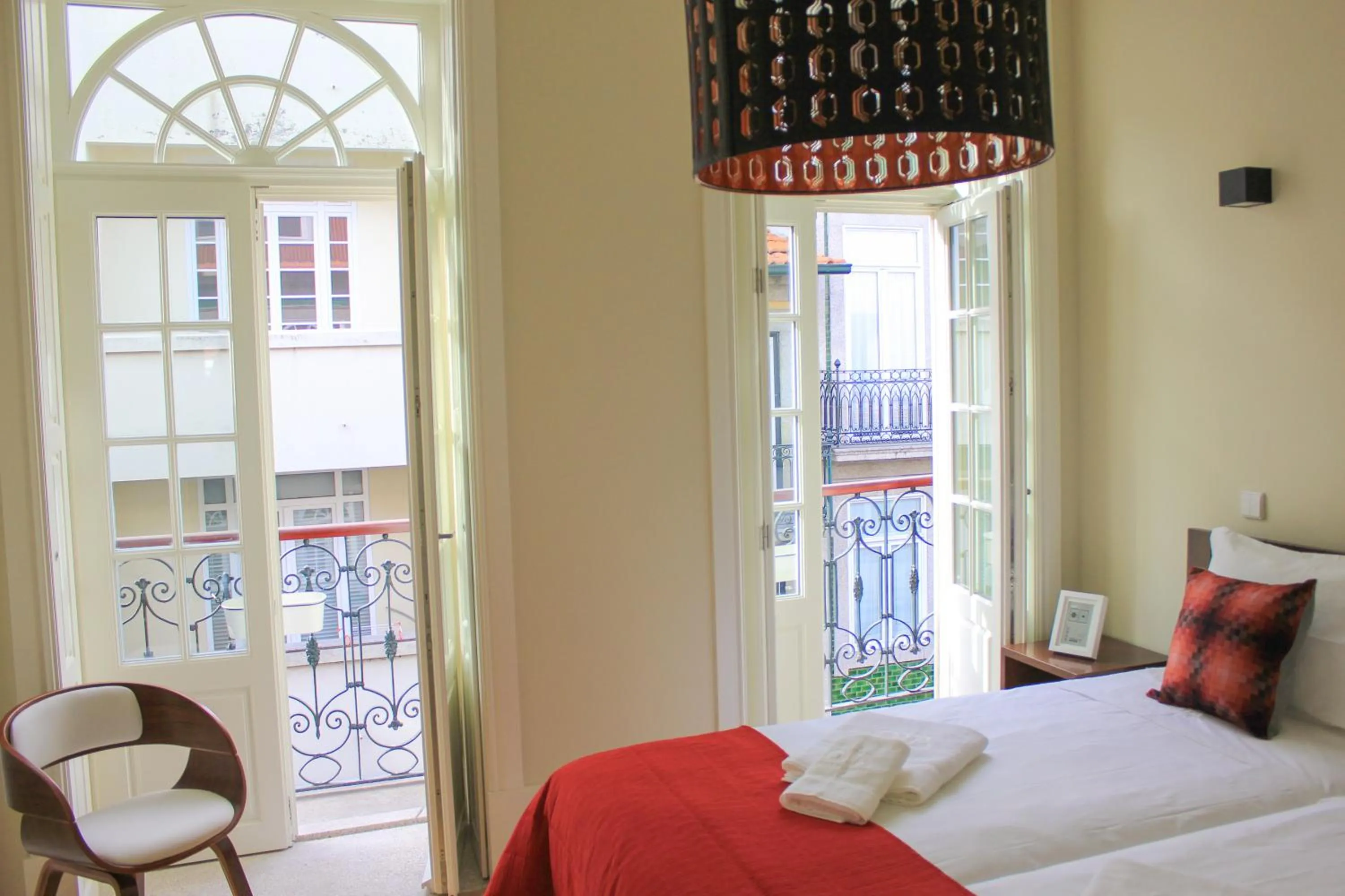 Bedroom, Bed in Oporto Trendy Apartments