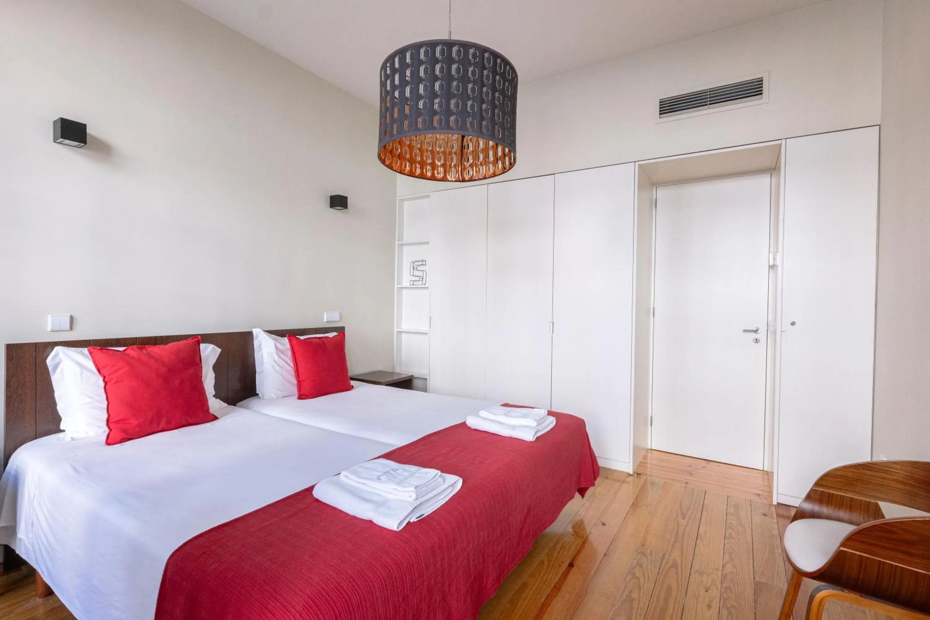 Bed in Oporto Trendy Apartments