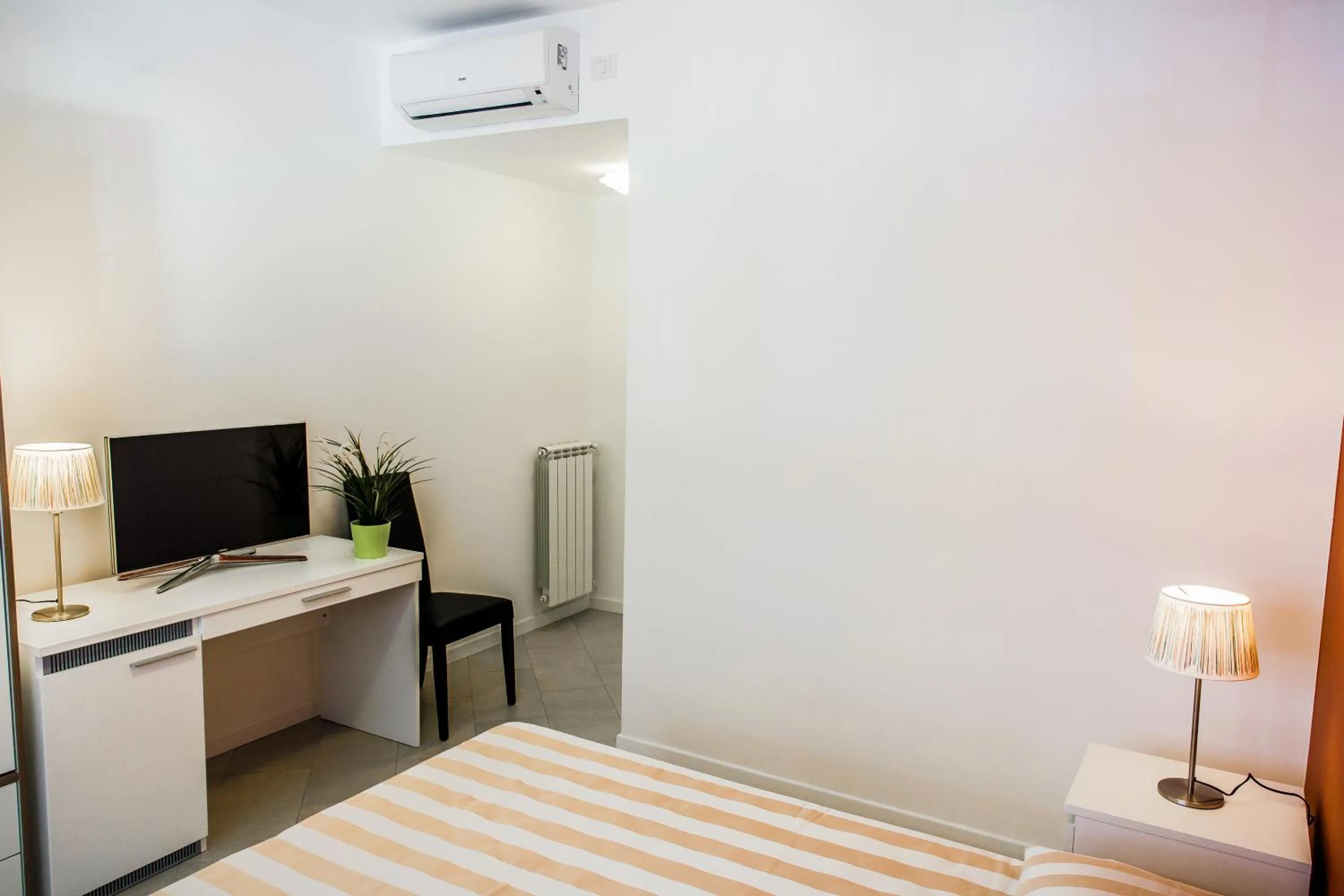 Bed in Vatican Rooms Holiday in Rome