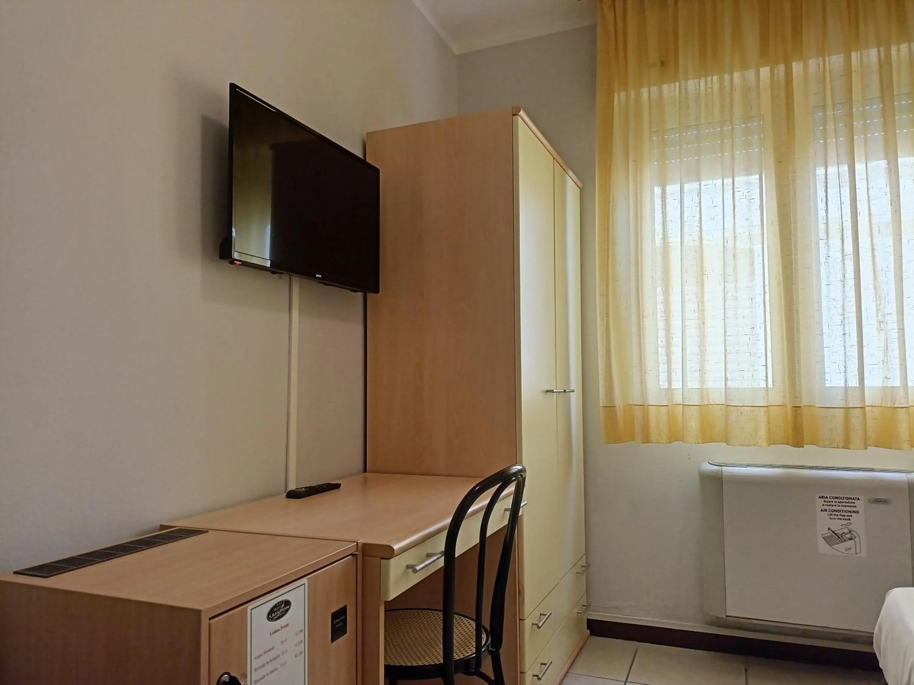 Bed in Hotel Ariston Imperial