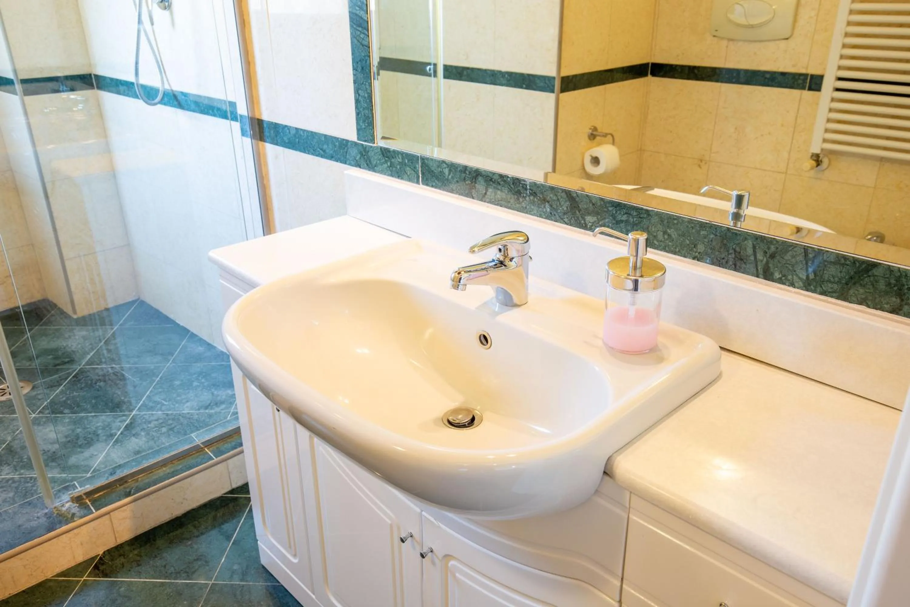 BolognaRoomscom - Santo Stefano Apartments