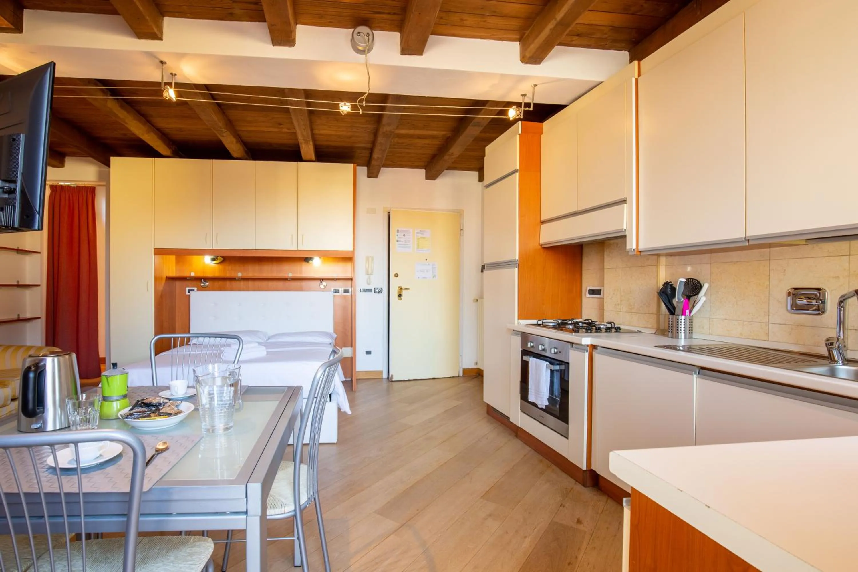 BolognaRoomscom - Santo Stefano Apartments