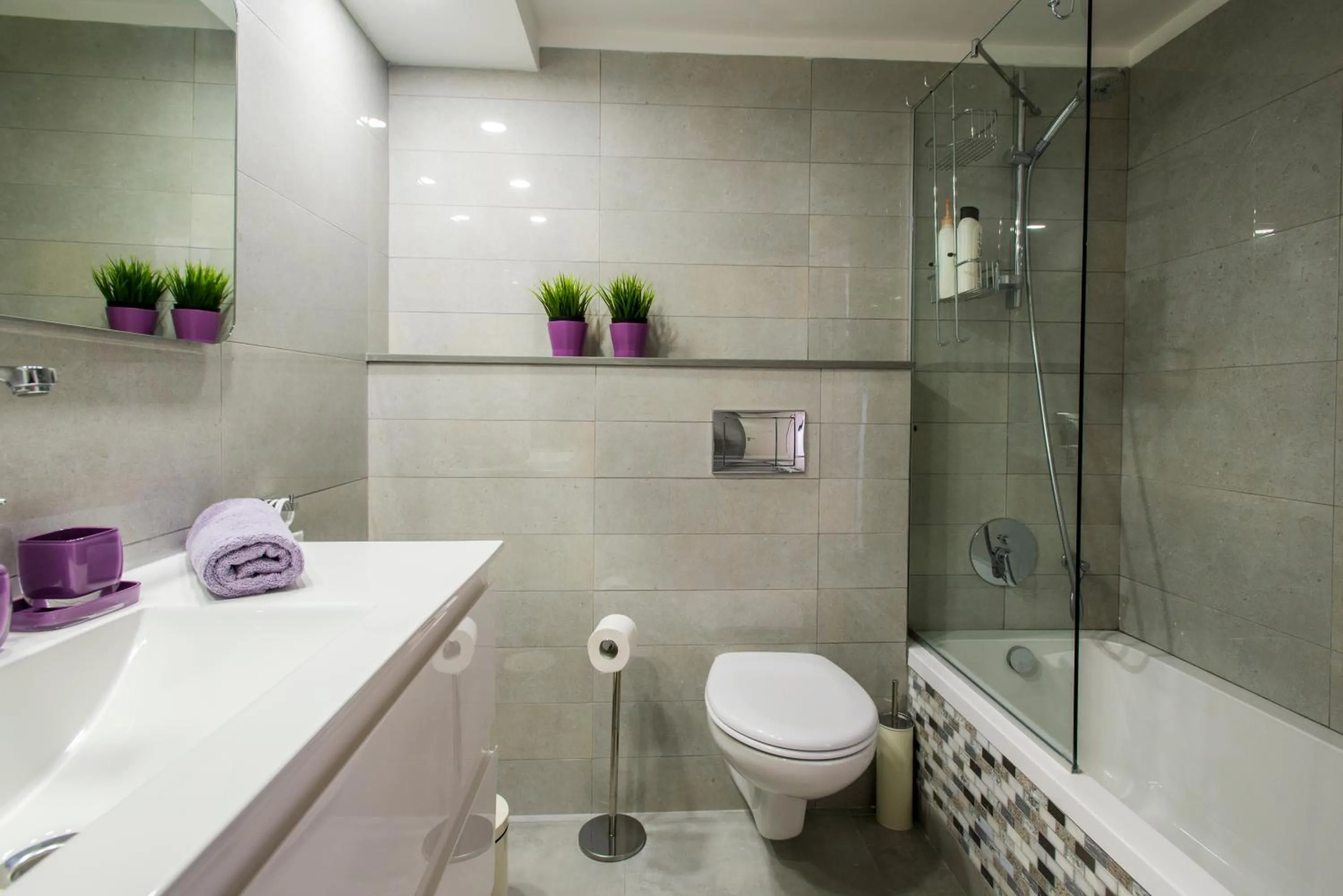 Toilet in Eshkol Housing Haifa - Luxury Villa Panoramic Sea View חיפה כרמל