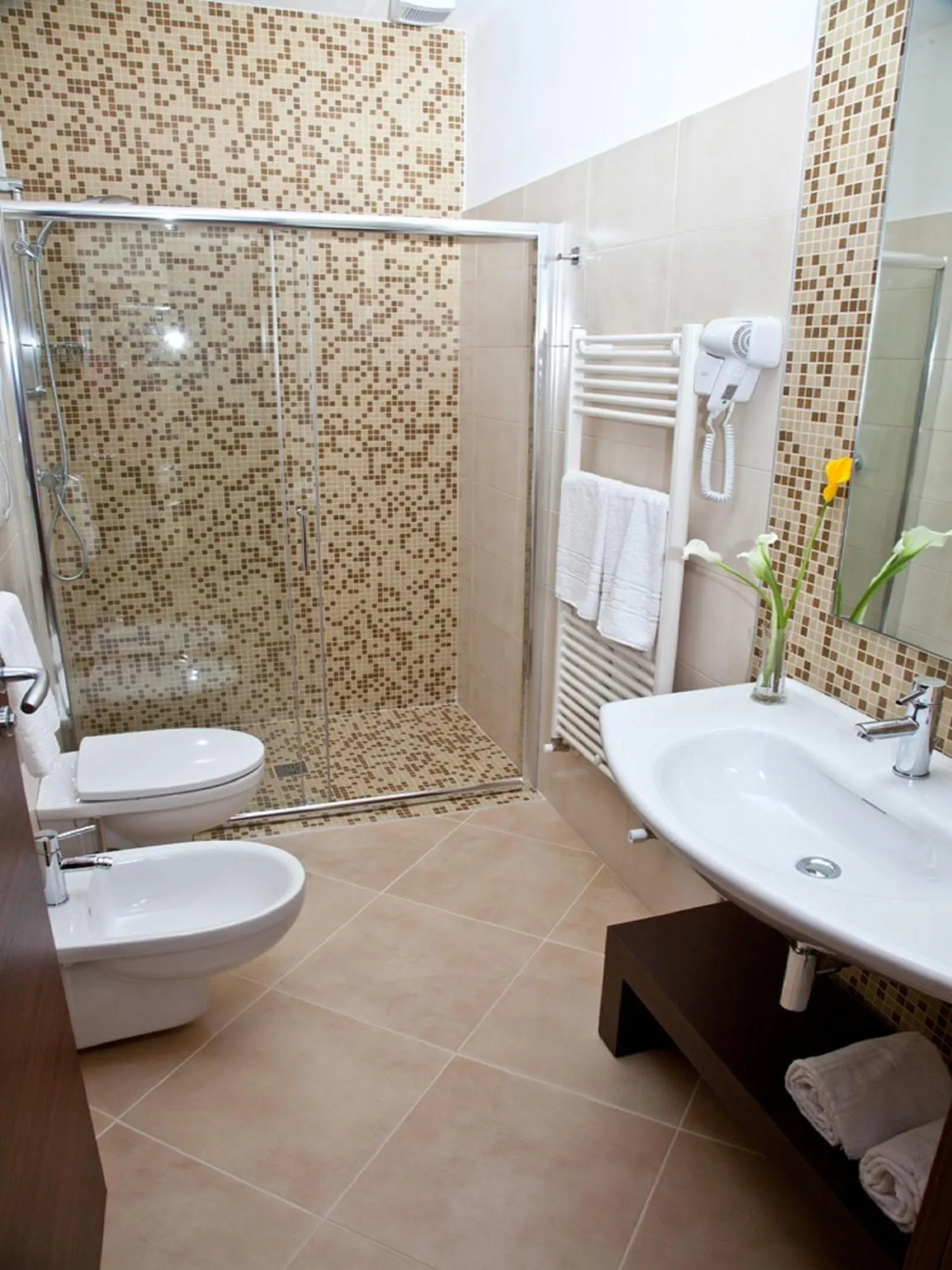 Bathroom in Hotel Vespucci