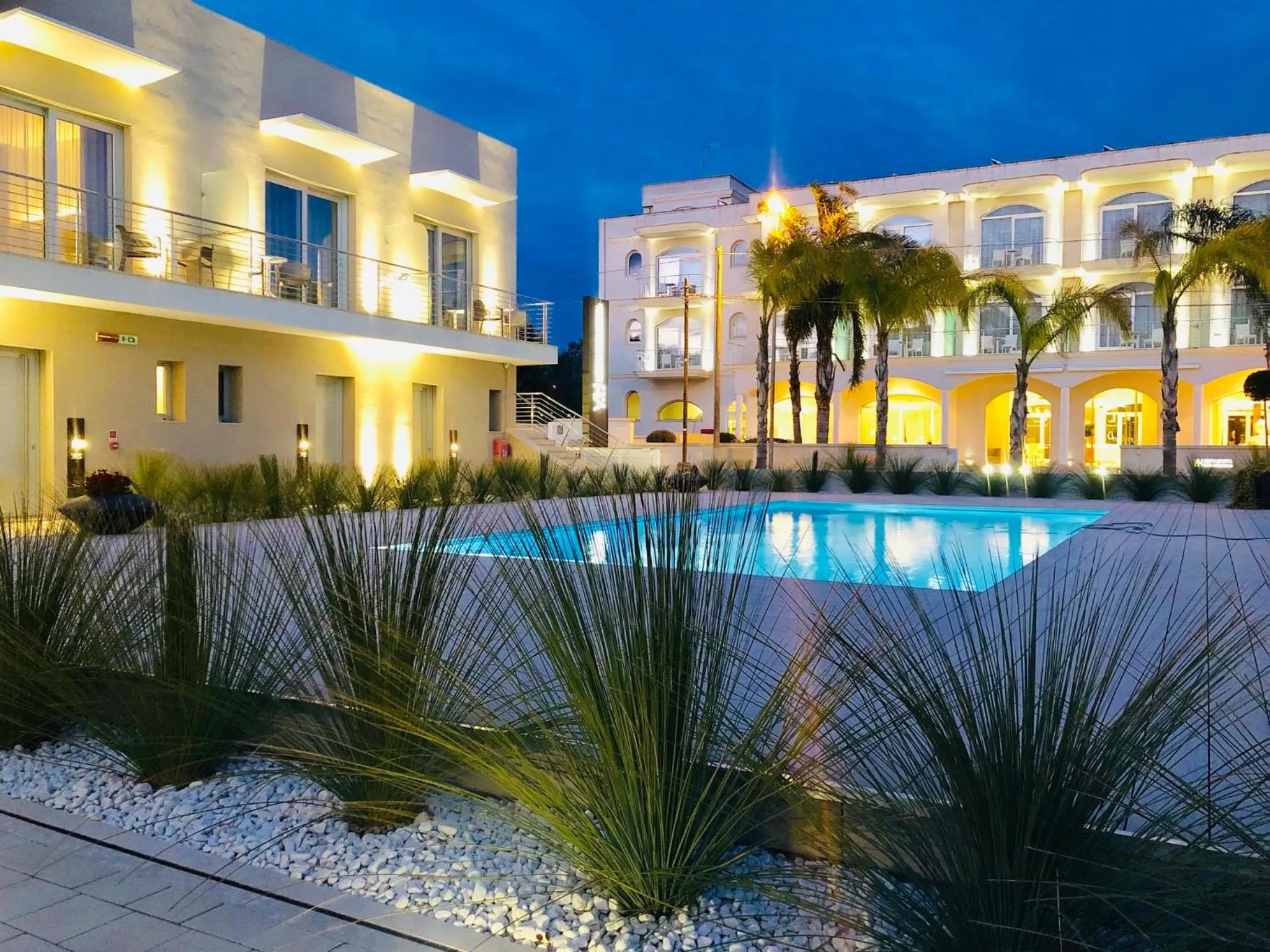 Swimming pool in Hotel Vespucci