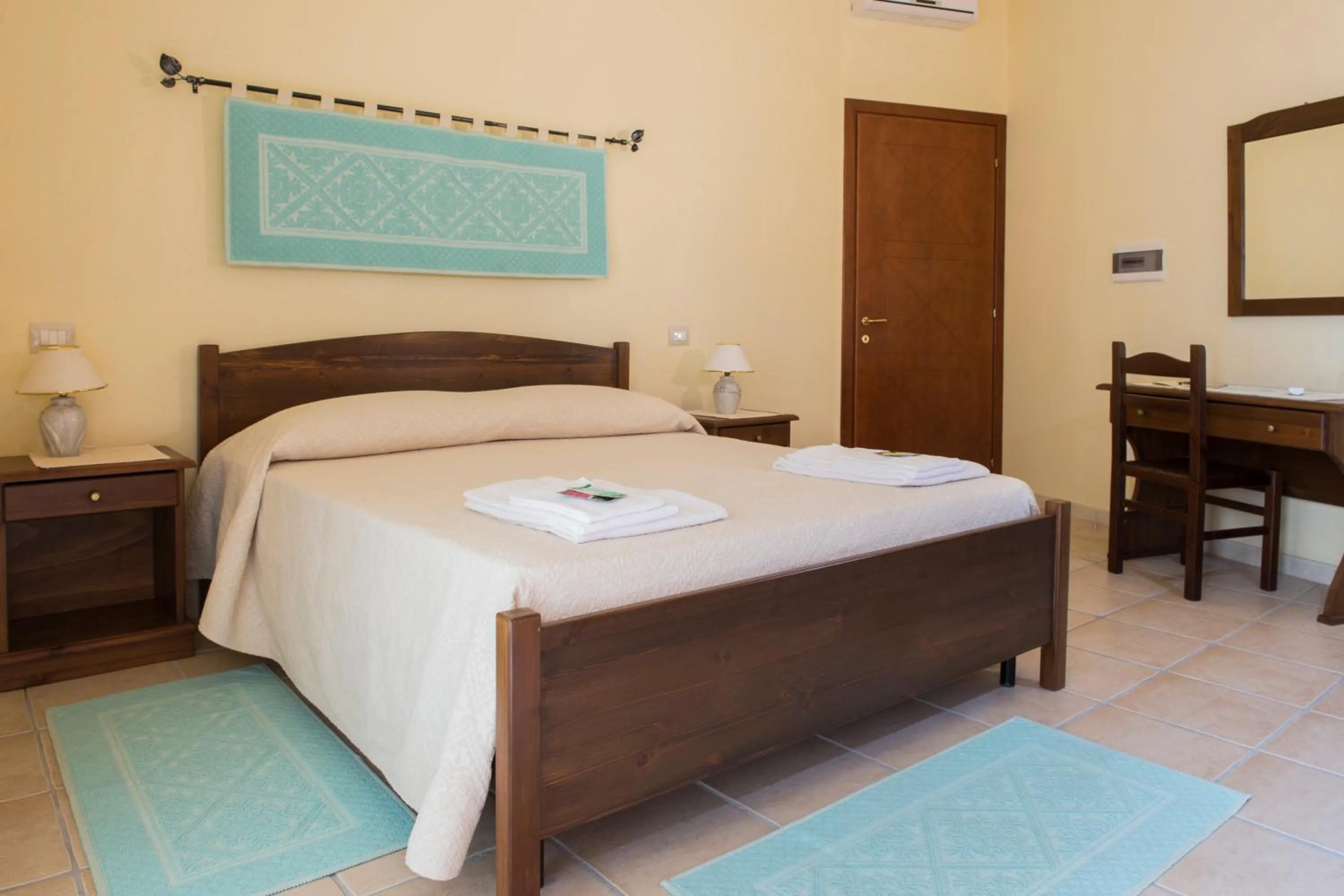 Bed in Albergo Diffuso Il Mandorlo