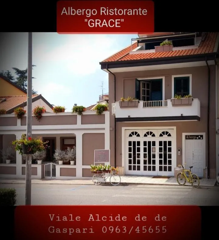 Property building in Albergo B&B Ristorante Grace