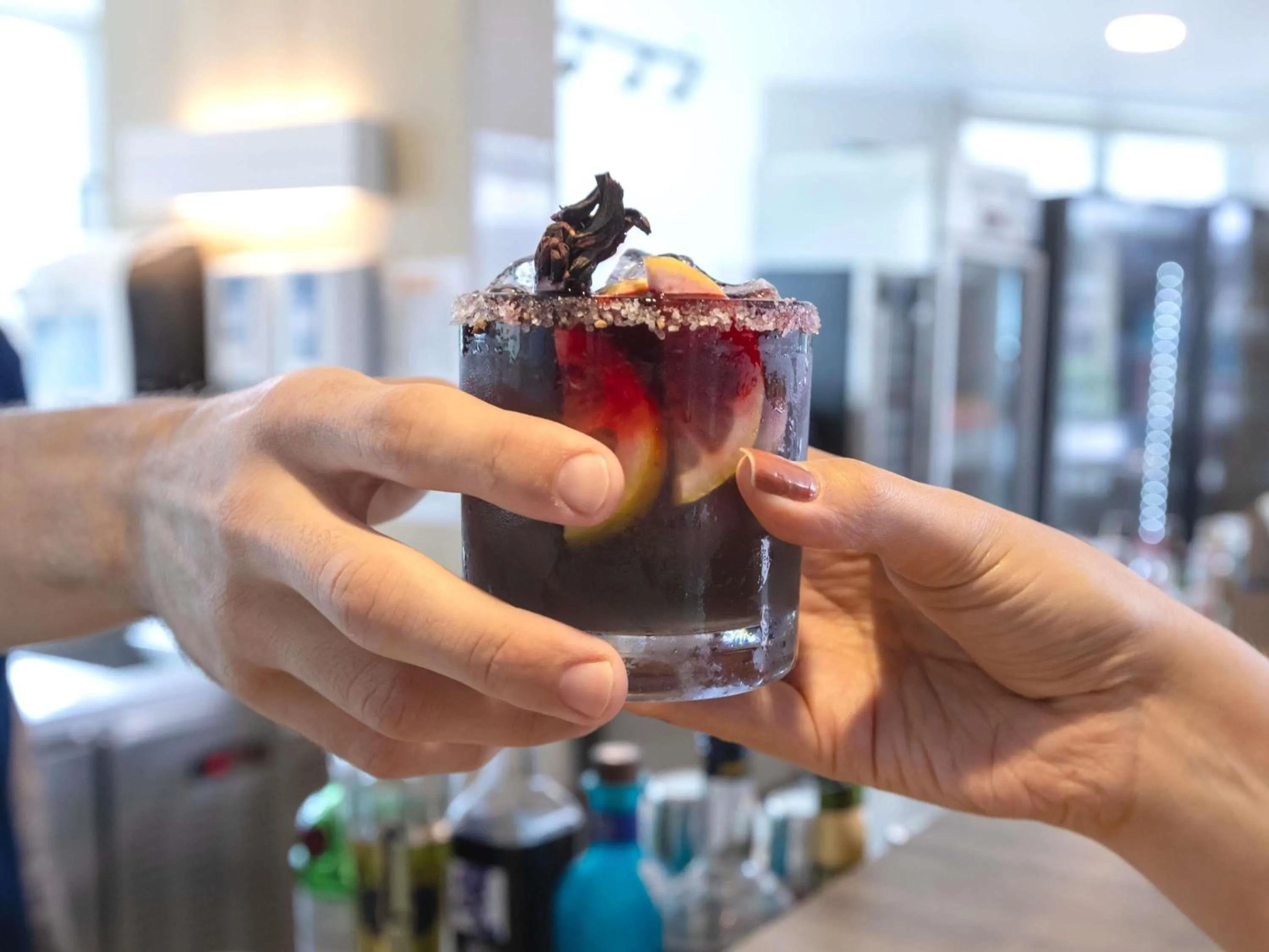 Lounge or bar in Mercure Rio de Janeiro Barra da Tijuca