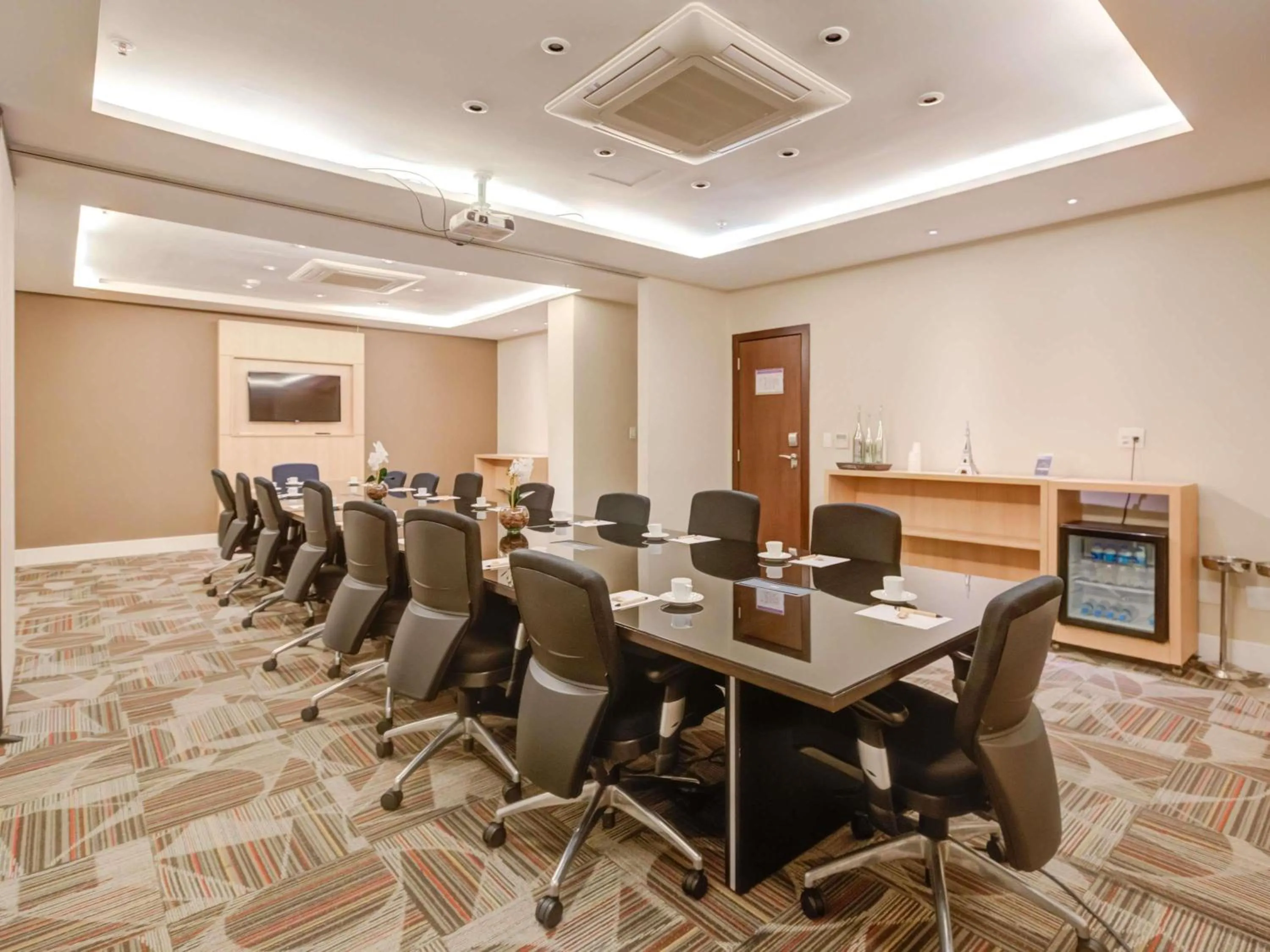 Meeting/conference room in Mercure Rio de Janeiro Barra da Tijuca