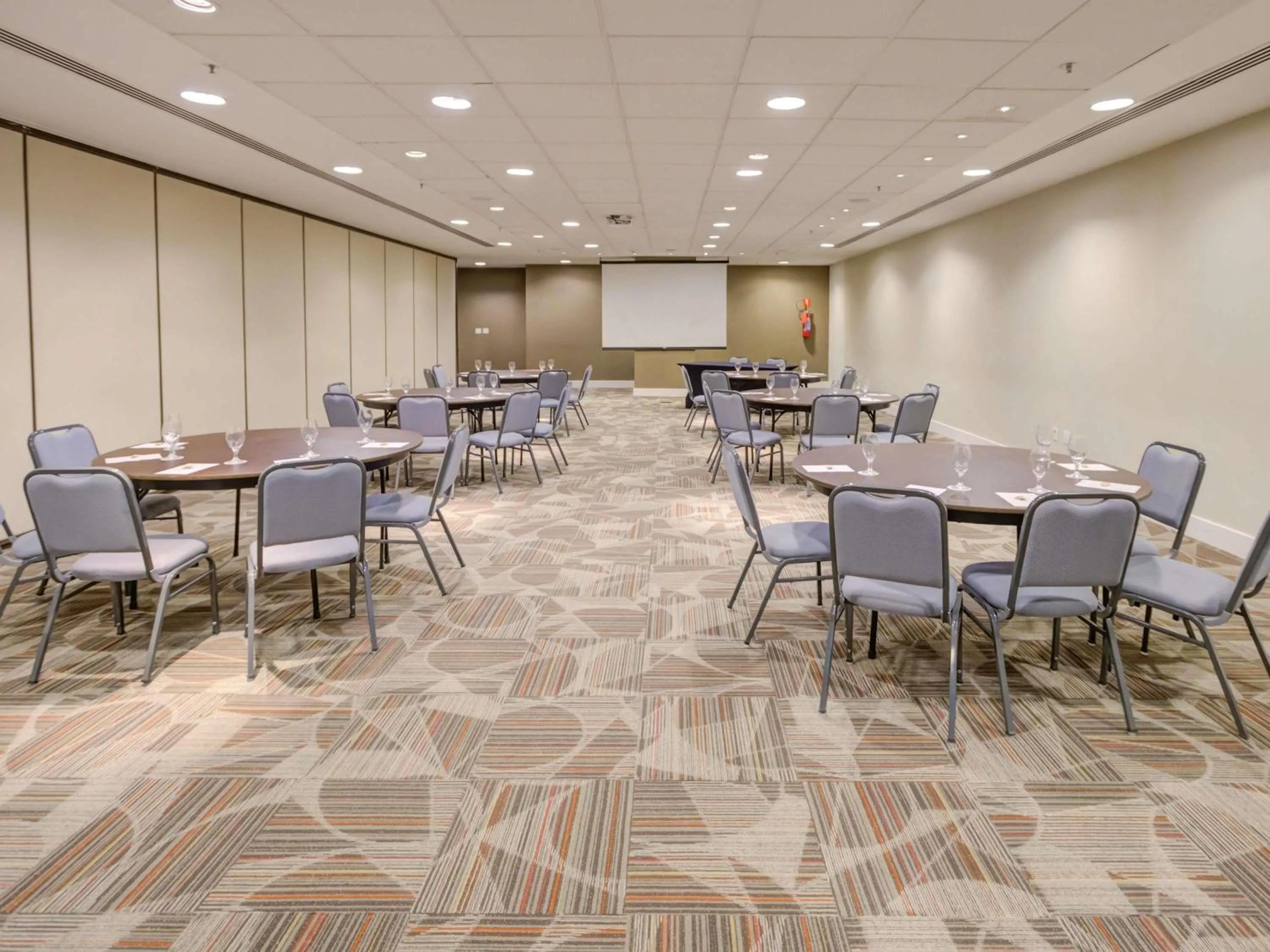 Meeting/conference room in Mercure Rio de Janeiro Barra da Tijuca