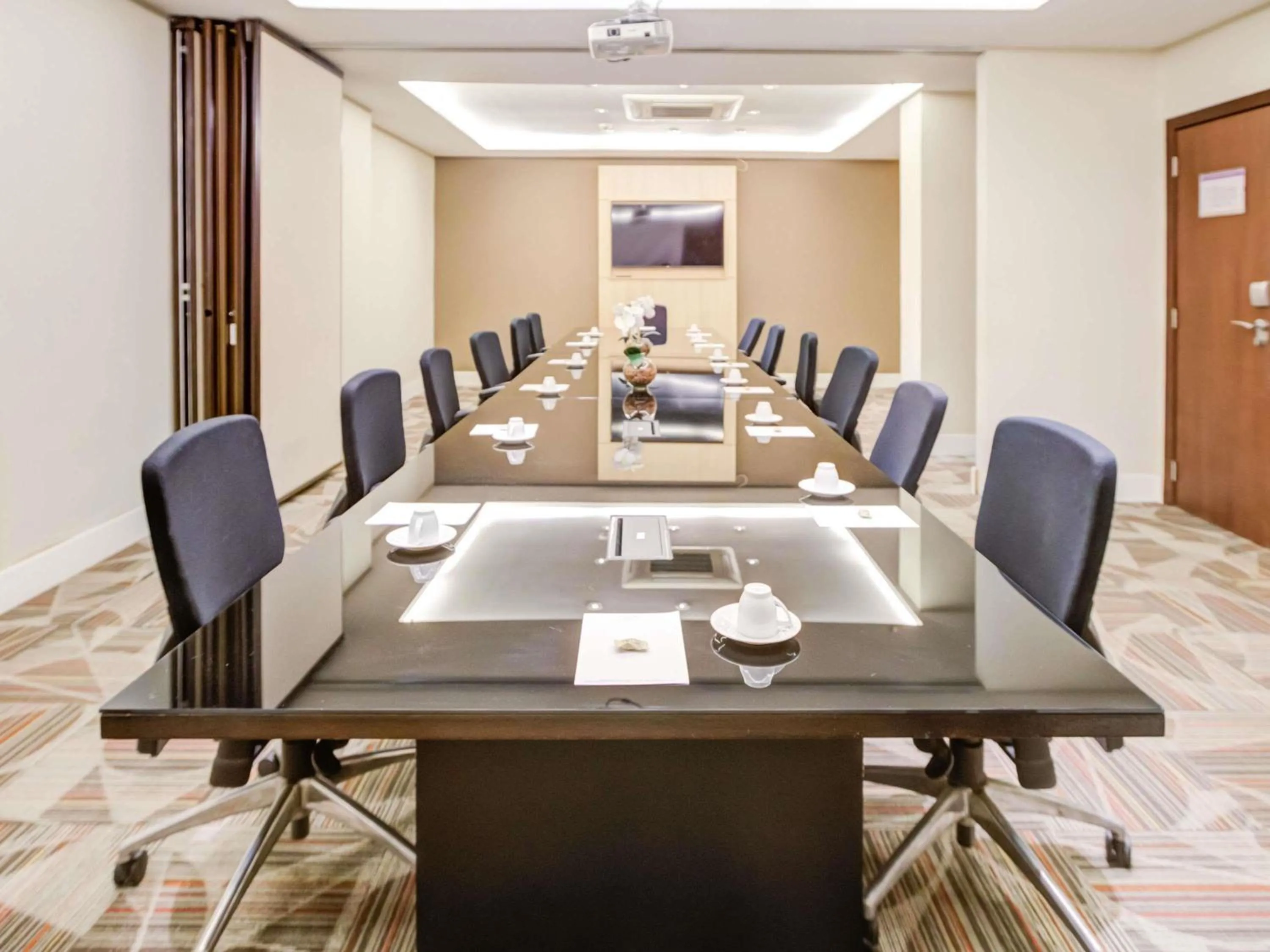 Meeting/conference room in Mercure Rio de Janeiro Barra da Tijuca