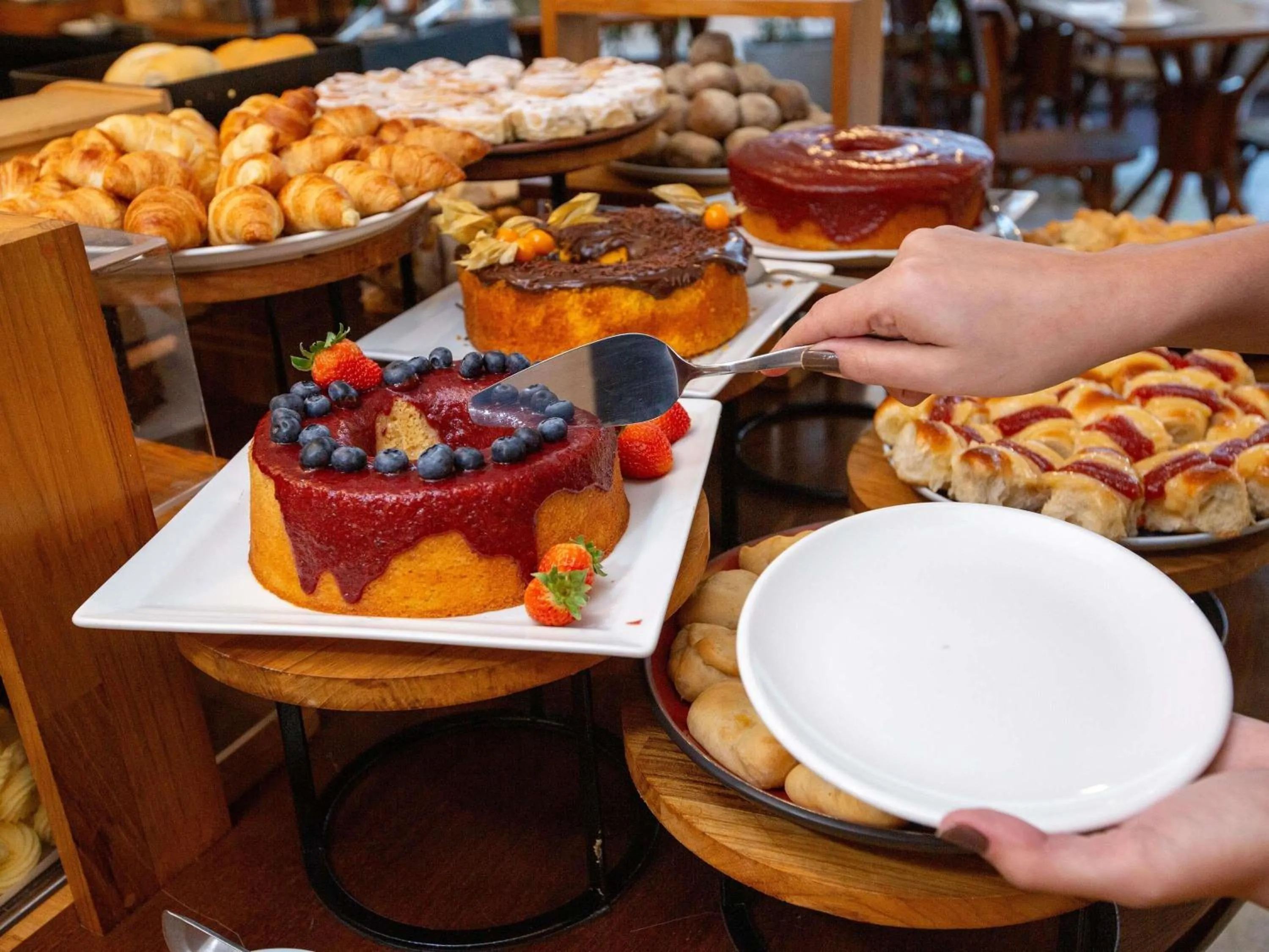 Breakfast in Mercure Rio de Janeiro Barra da Tijuca