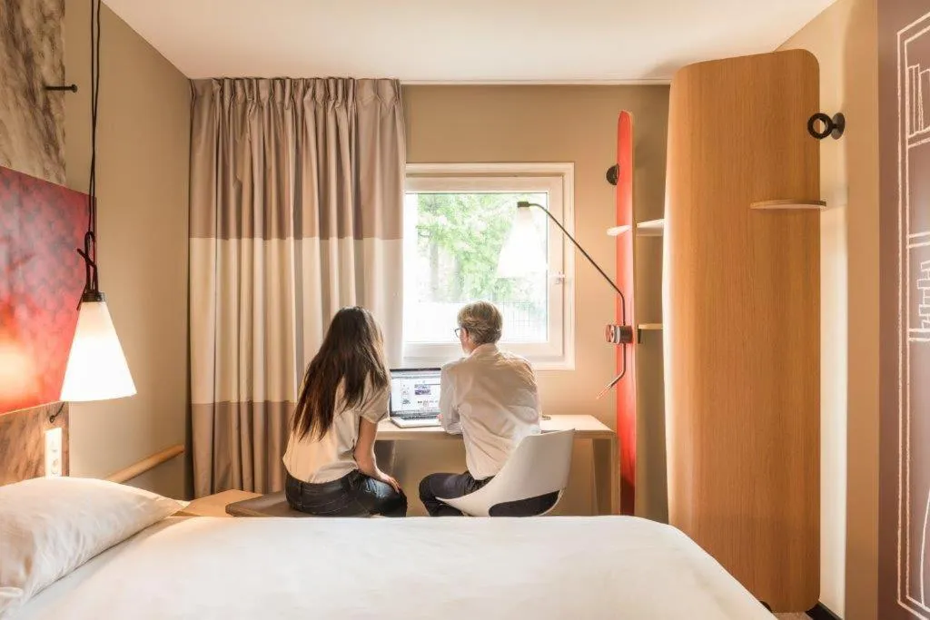 Photo of the whole room, Bed in Ibis Hamburg City